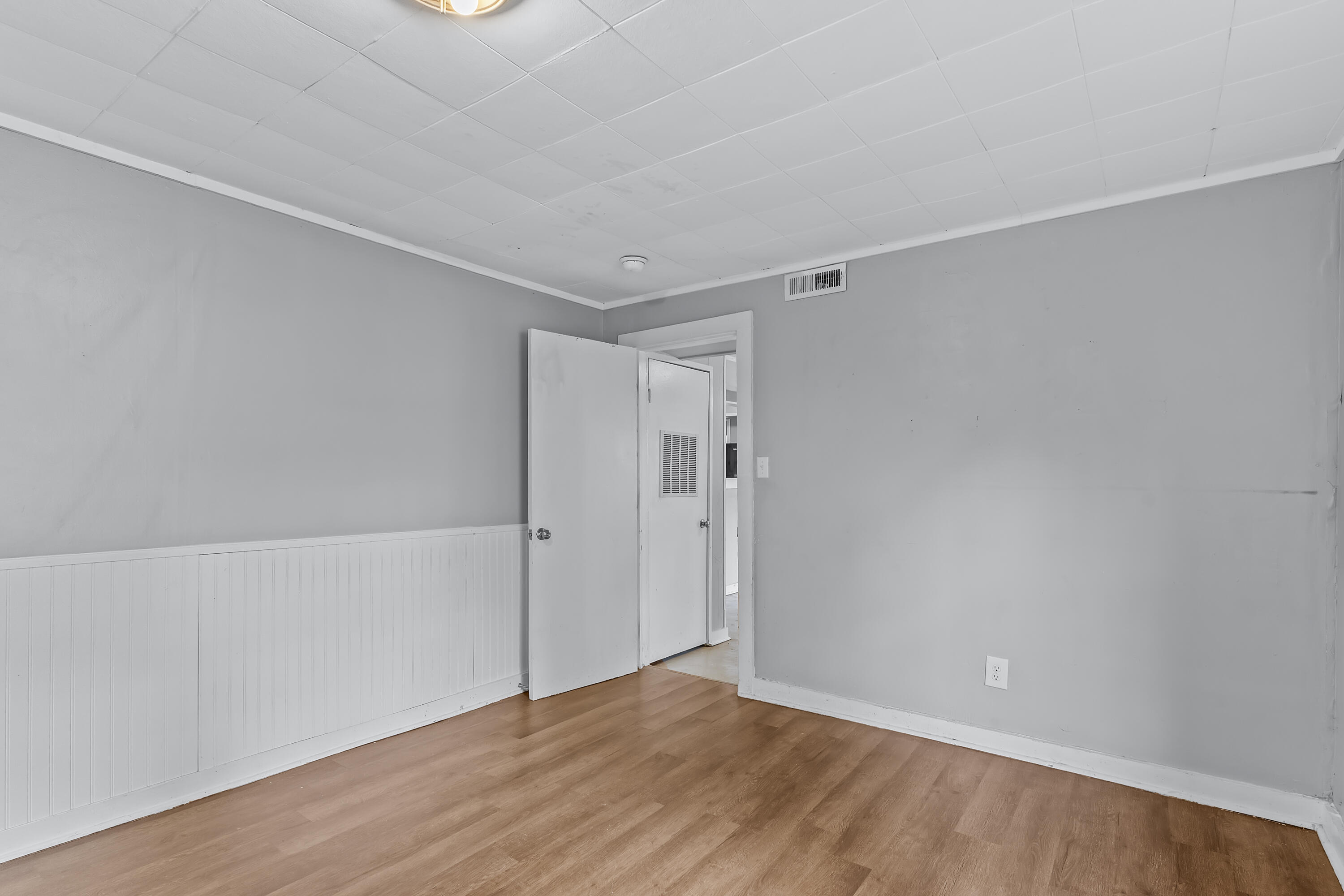 1815 West Webster Street Property Photo 12