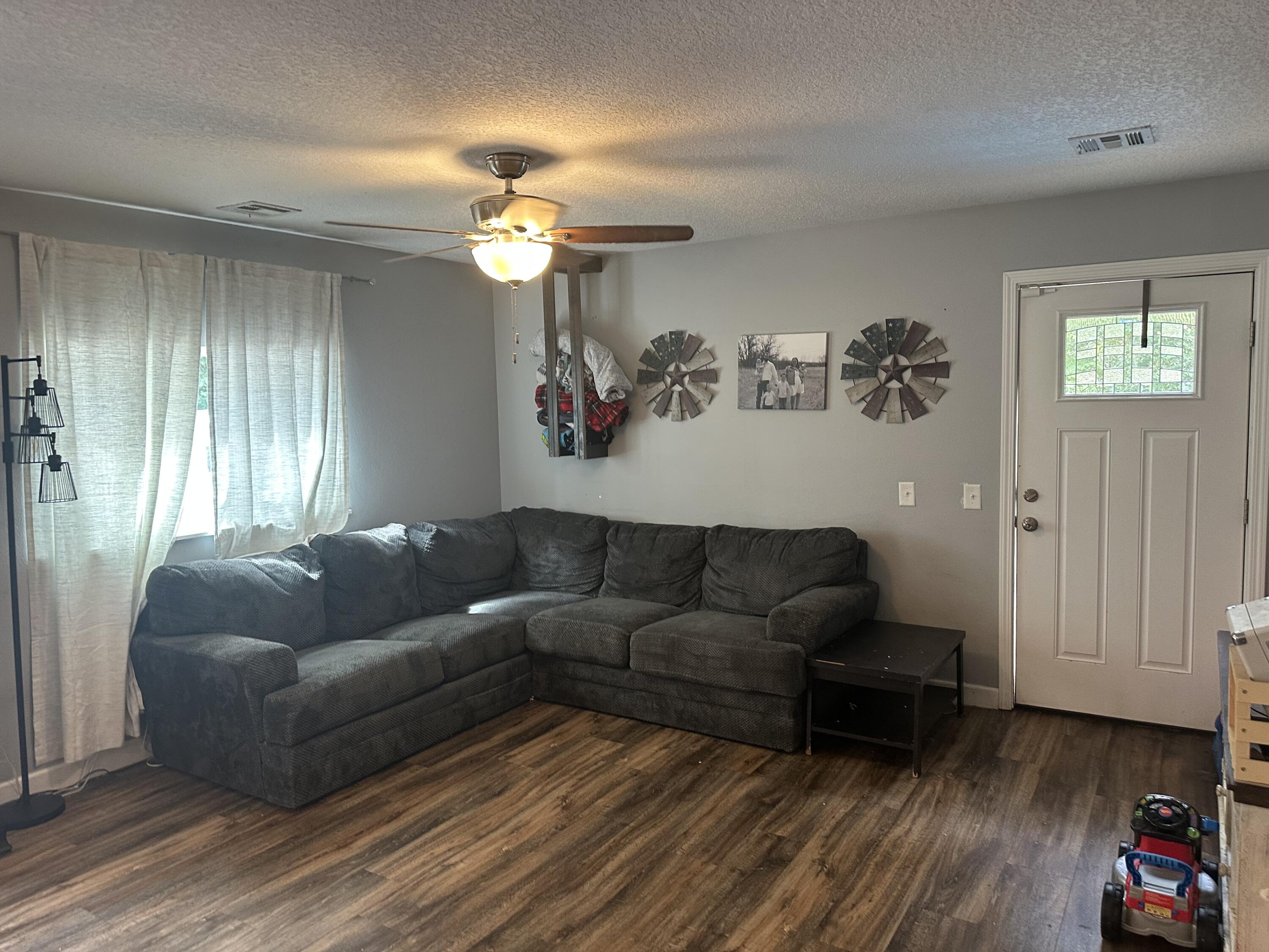 647 Deer Park Drive Property Photo 2
