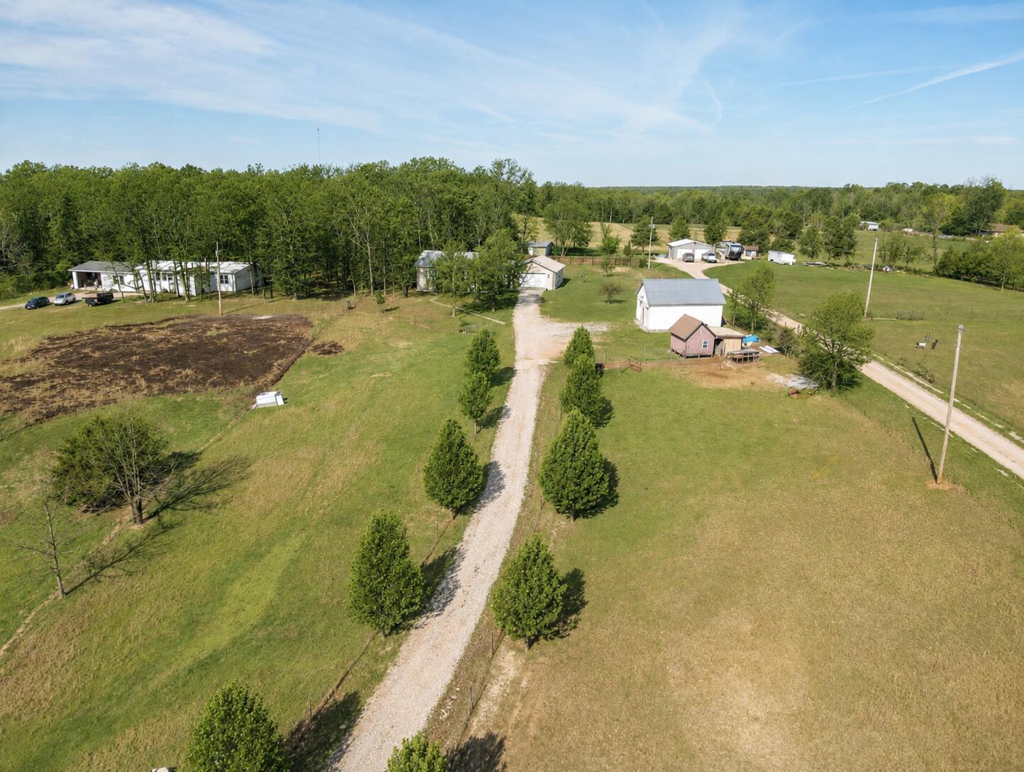 # 4707 Private Road 5127 Property Photo 7