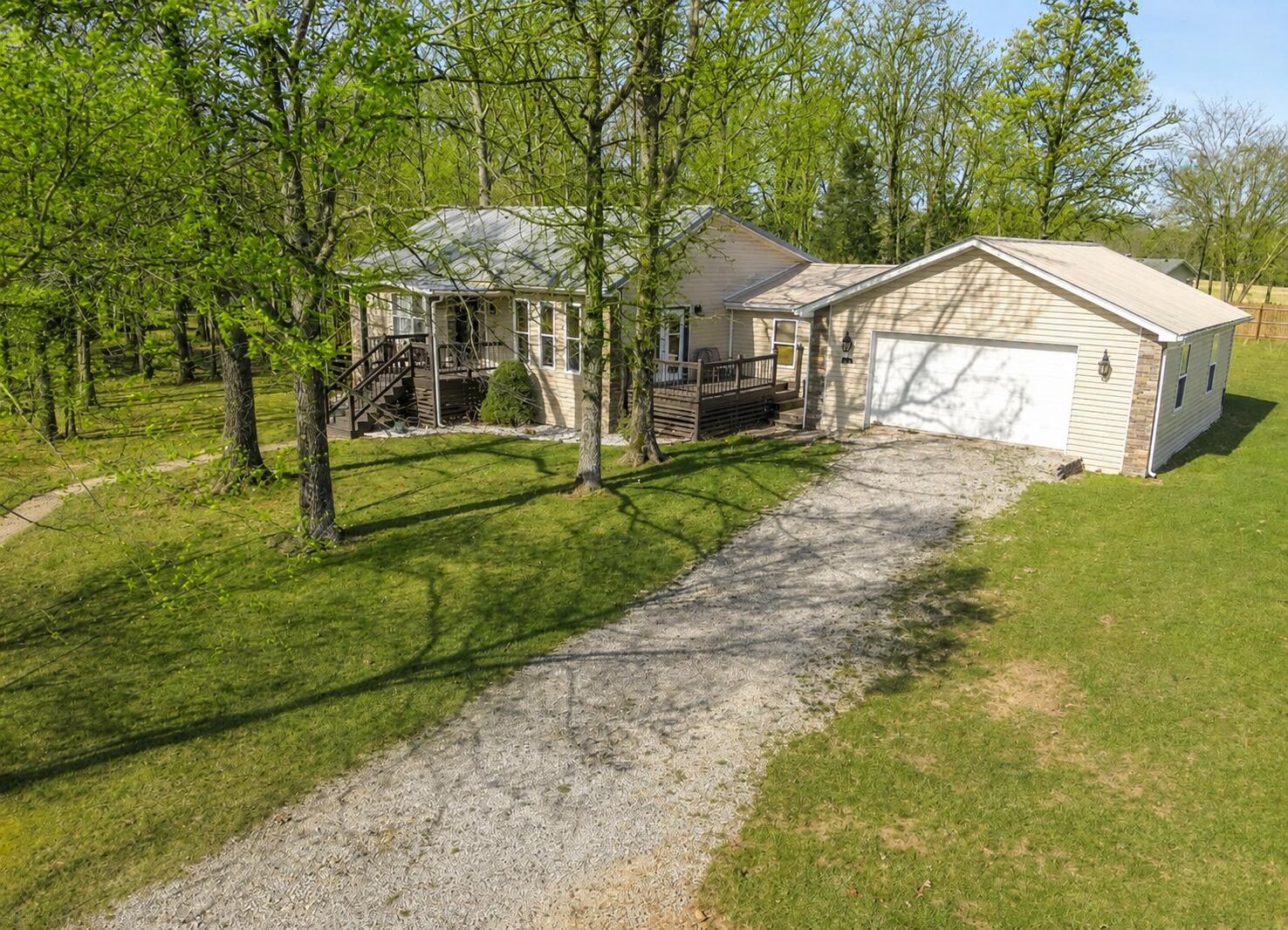 # 4707 Private Road 5127 Property Photo 8