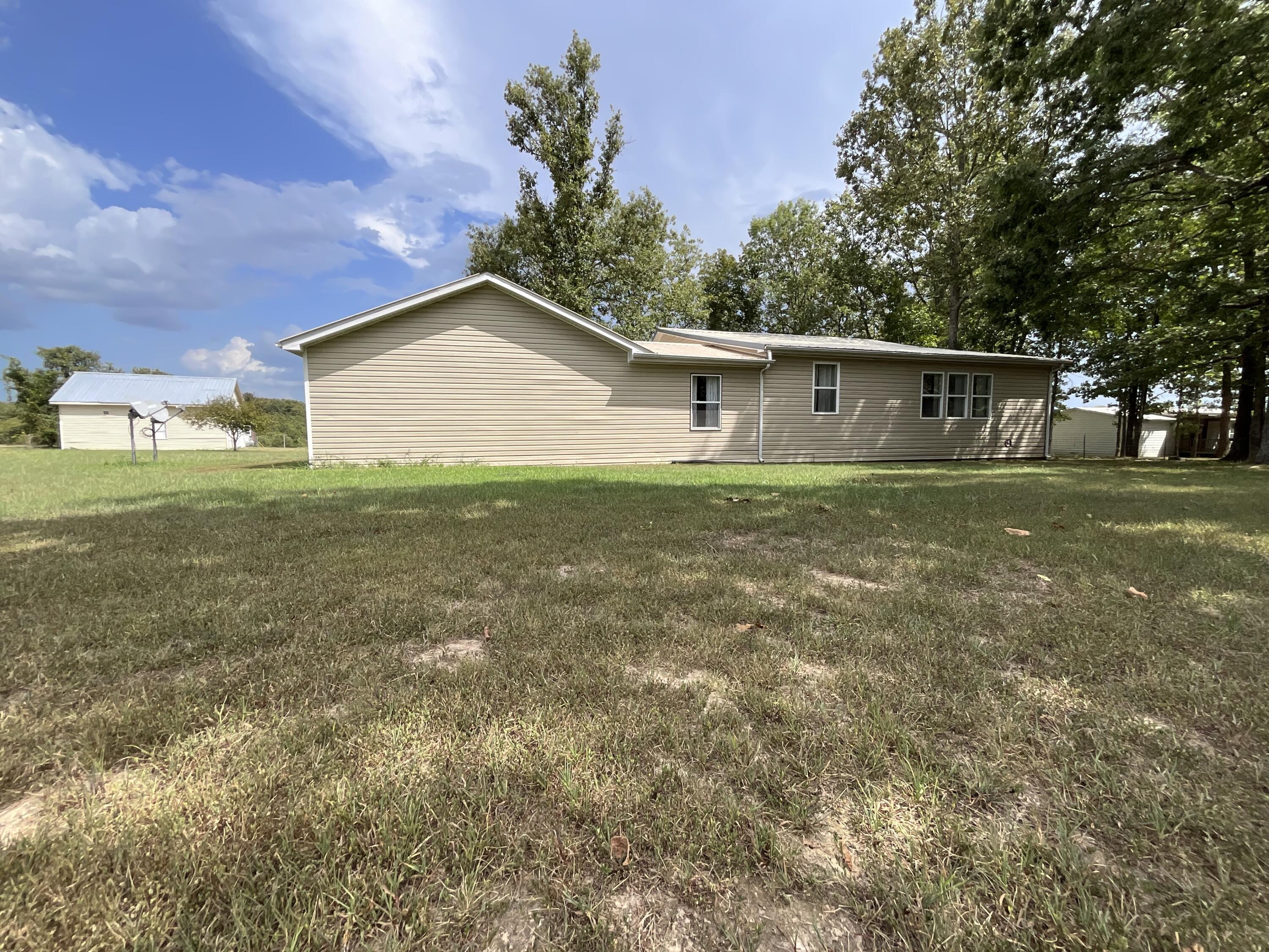 # 4707 Private Road 5127 Property Photo 9