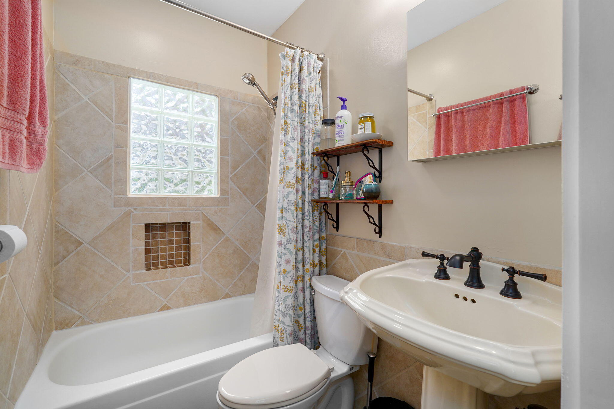 1406 South Avenue Property Photo 10