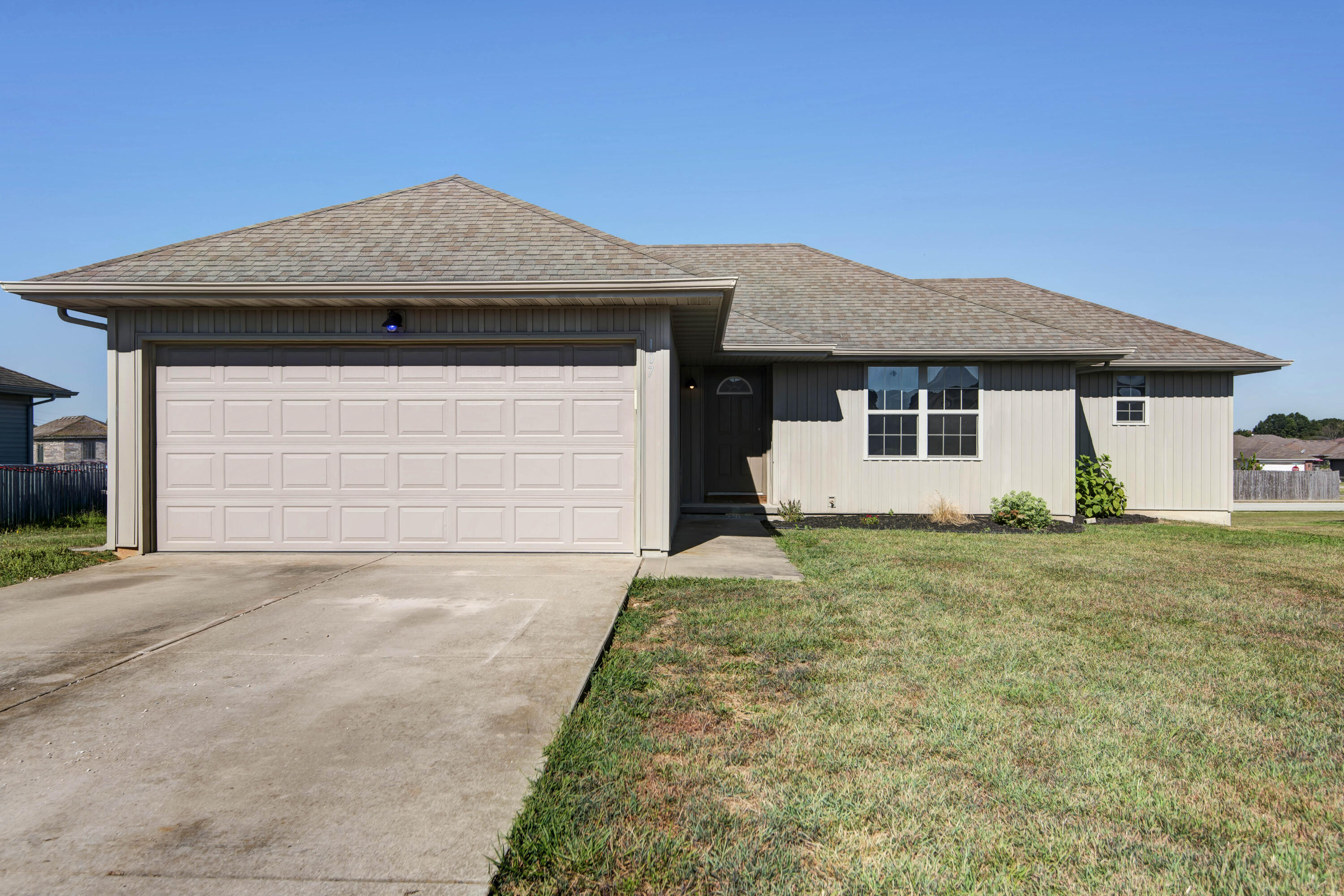 107 Cherry Avenue Property Photo 1