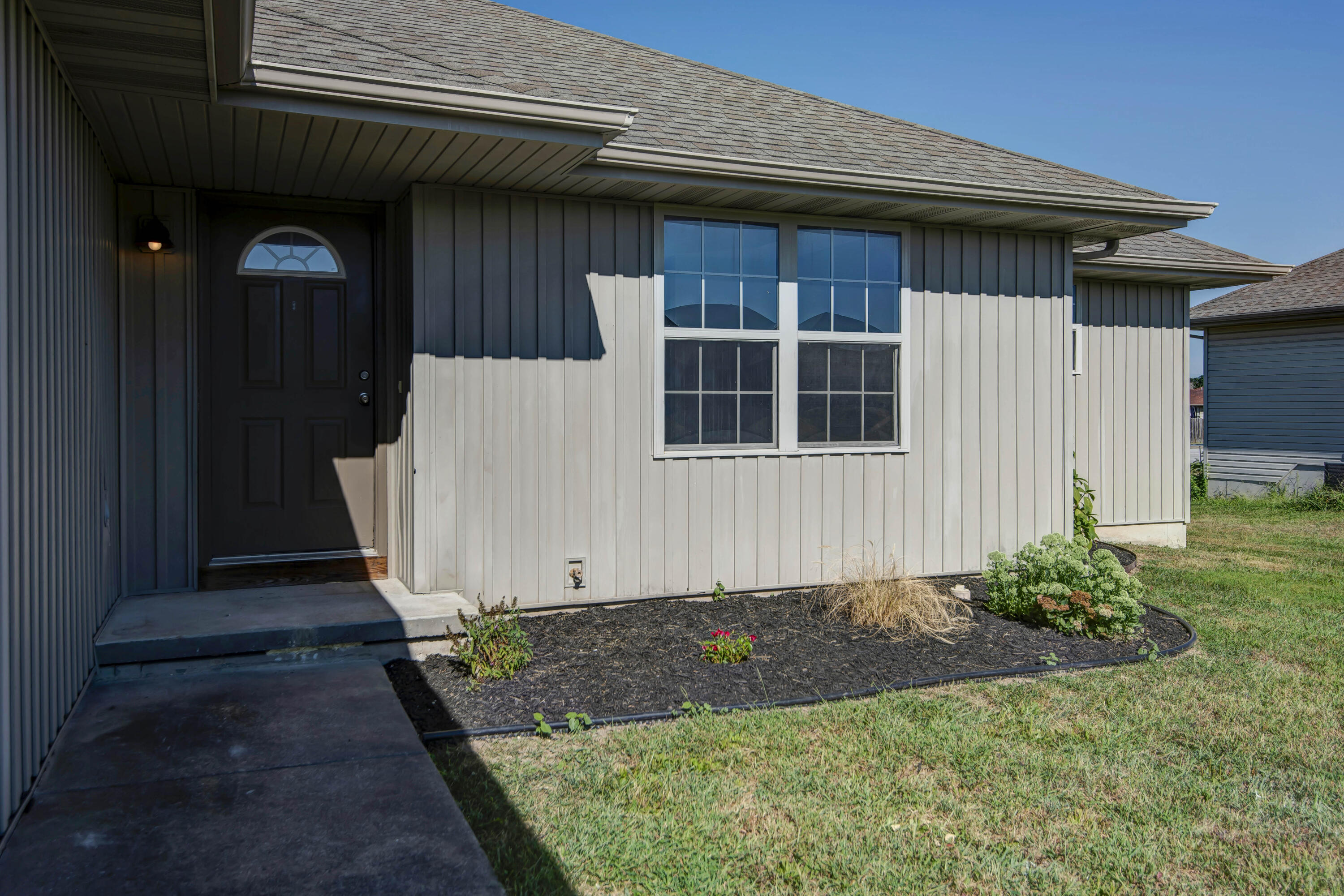 107 Cherry Avenue Property Photo 3