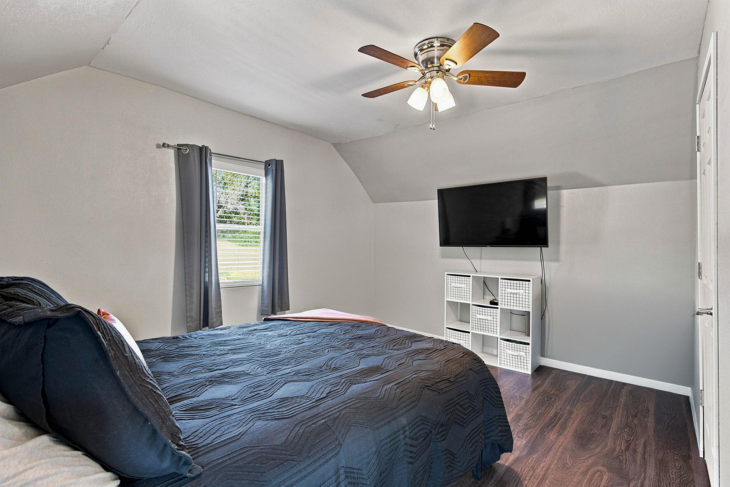 514 East Scott Street Property Photo 22