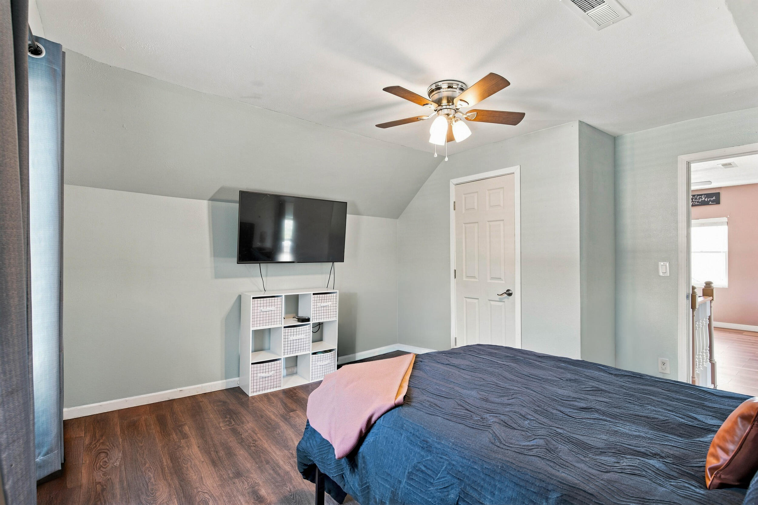 514 East Scott Street Property Photo 23