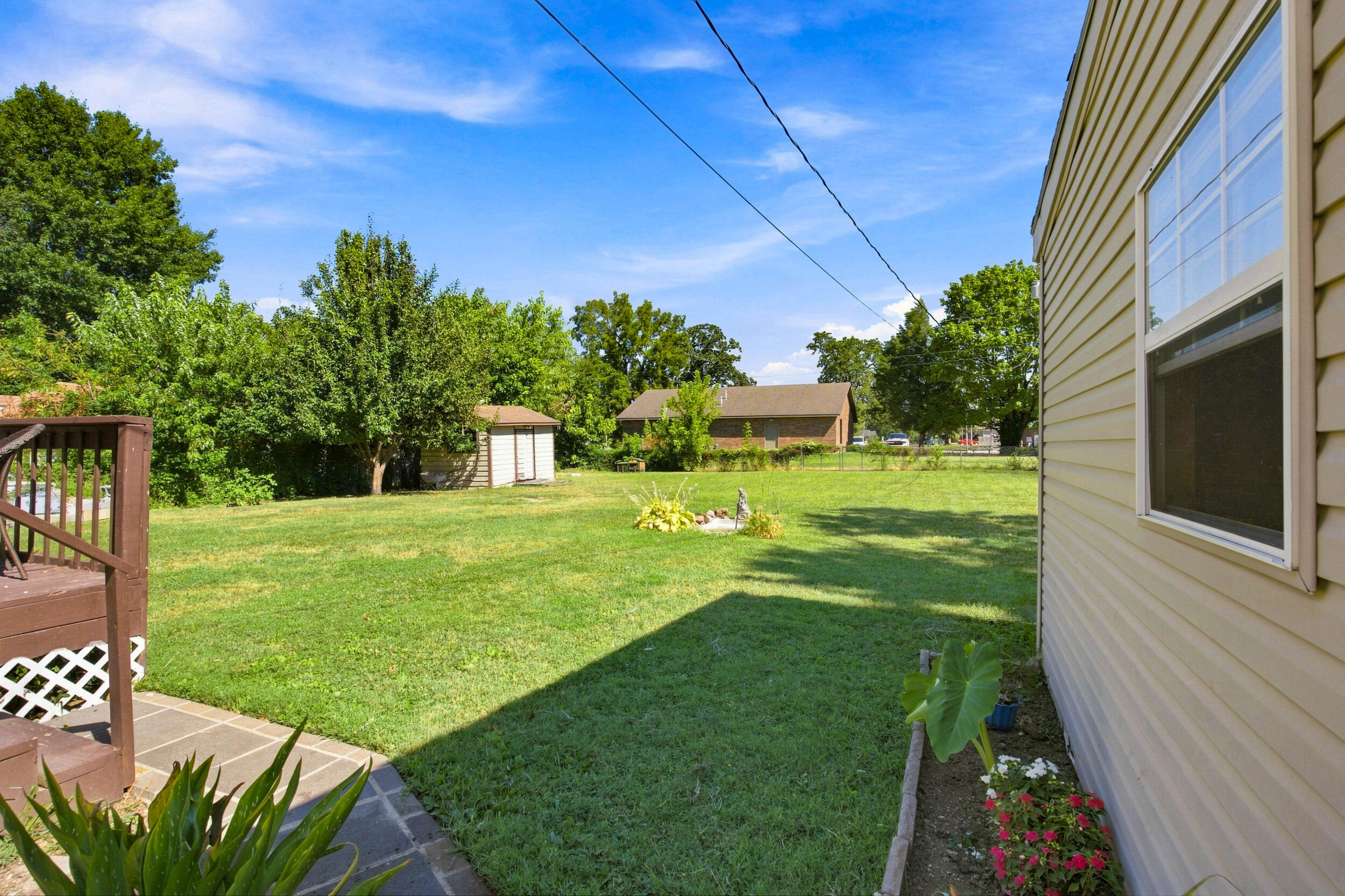 514 East Scott Street Property Photo 29