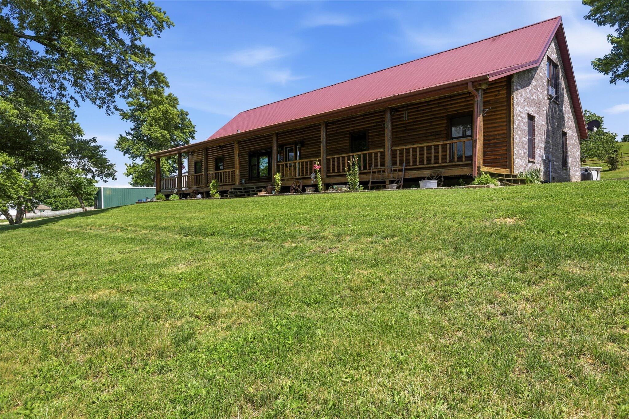 1518 Sandhill Lane Property Photo 1