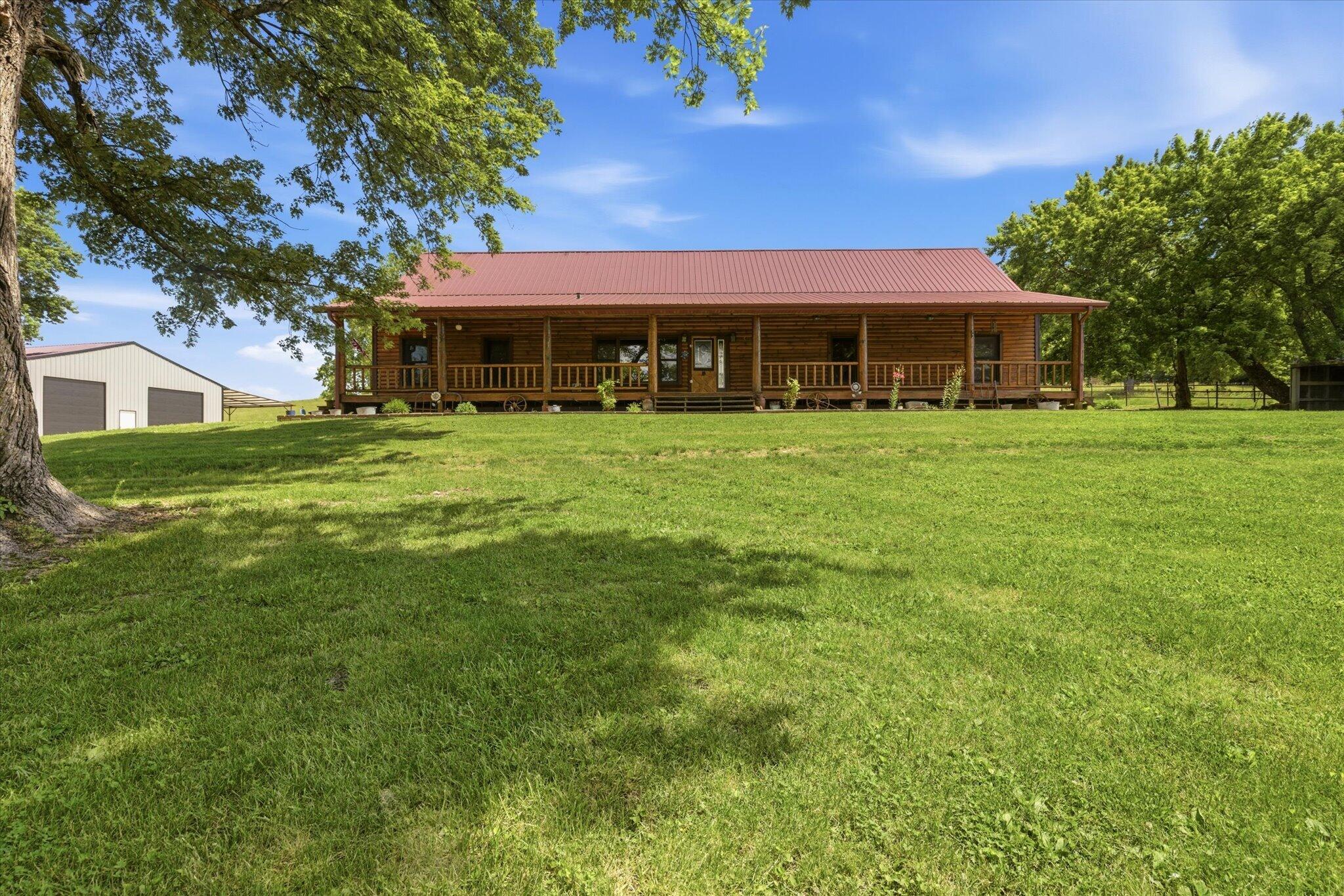 1518 Sandhill Lane Property Photo 4