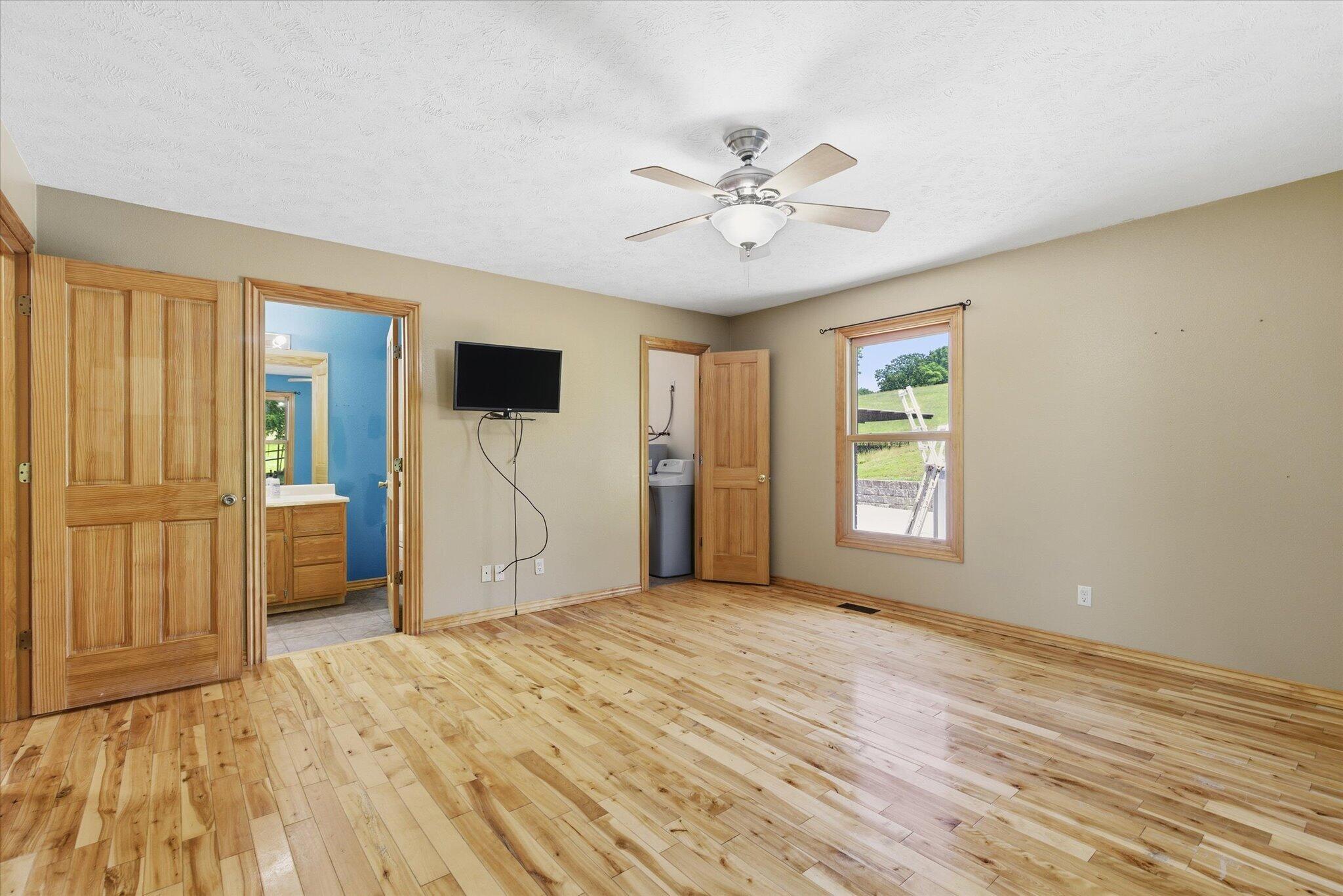 1518 Sandhill Lane Property Photo 25