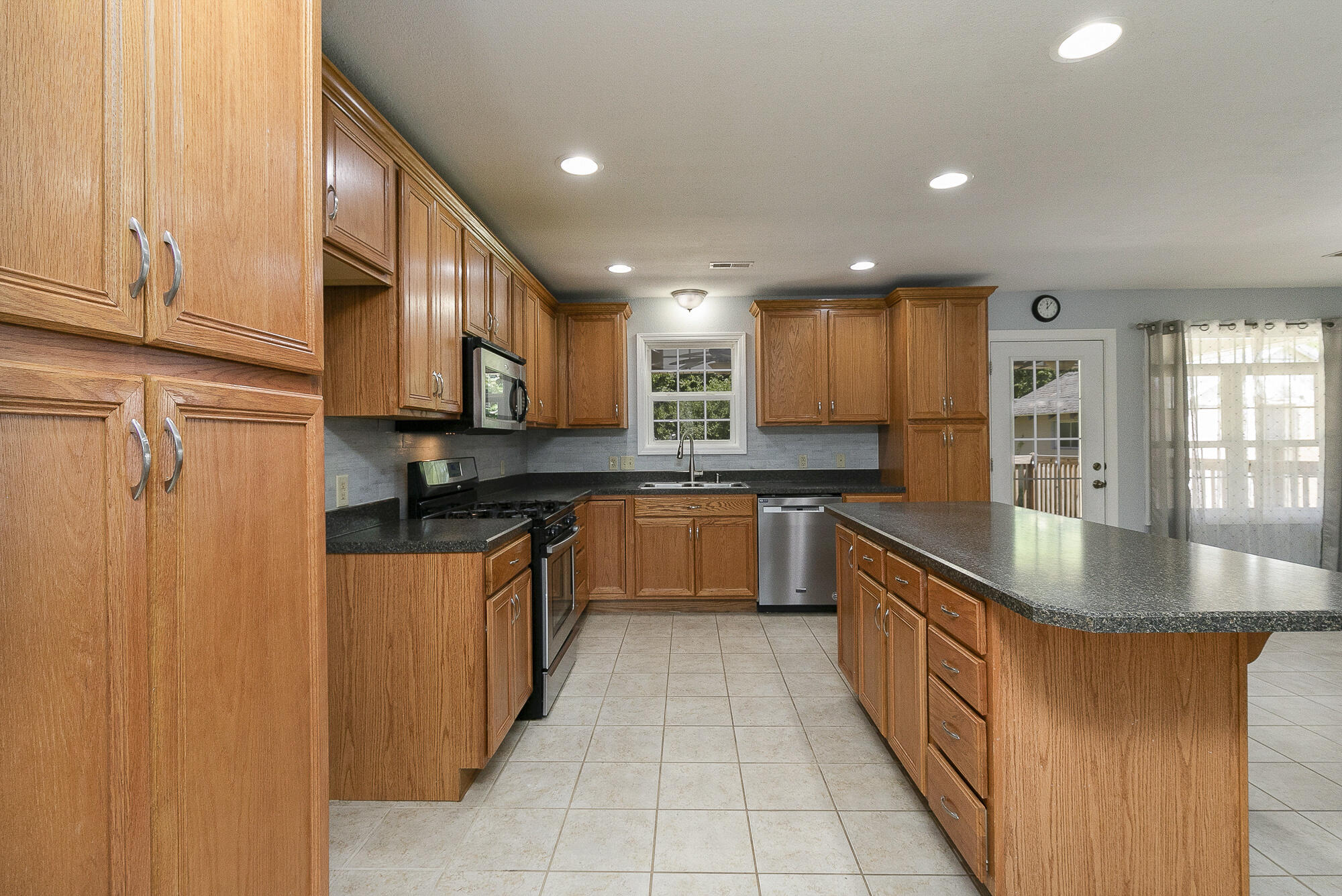 2155 East 535th Road Property Photo 9