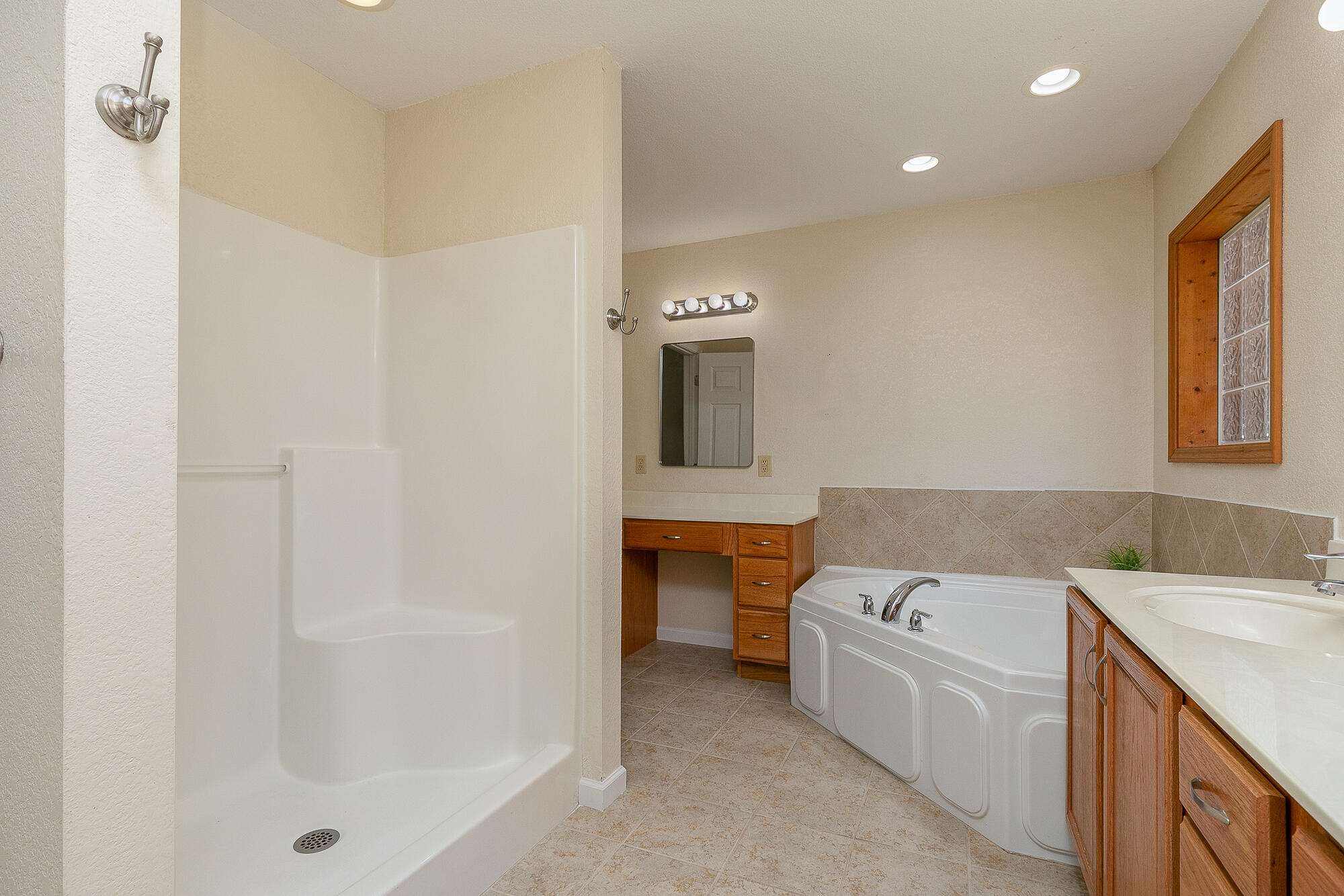 2155 East 535th Road Property Photo 20