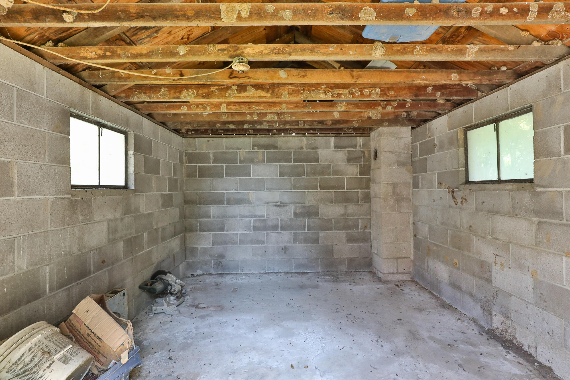 2155 East 535th Road Property Photo 33