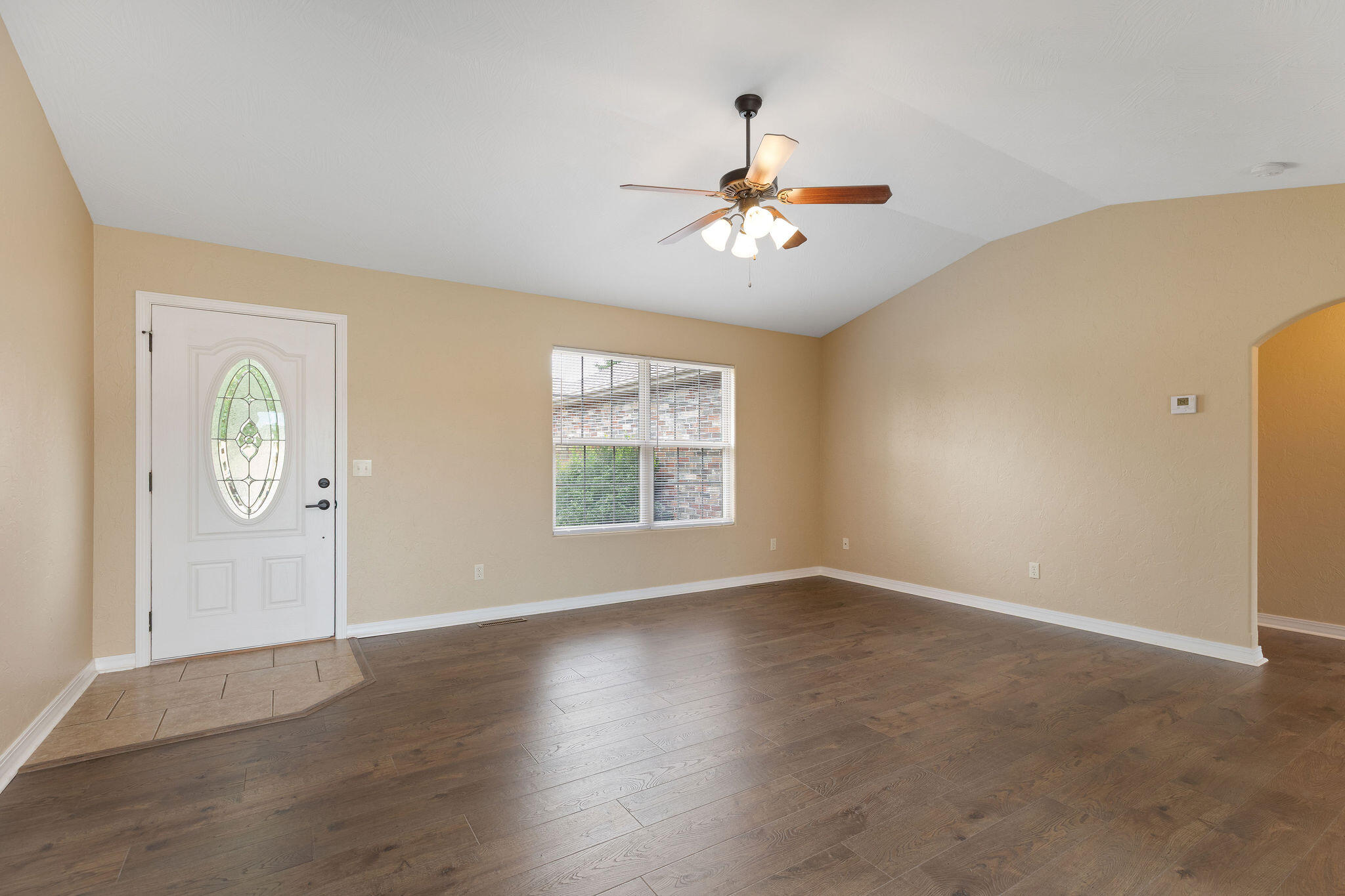 595 Amber Avenue Property Photo 5