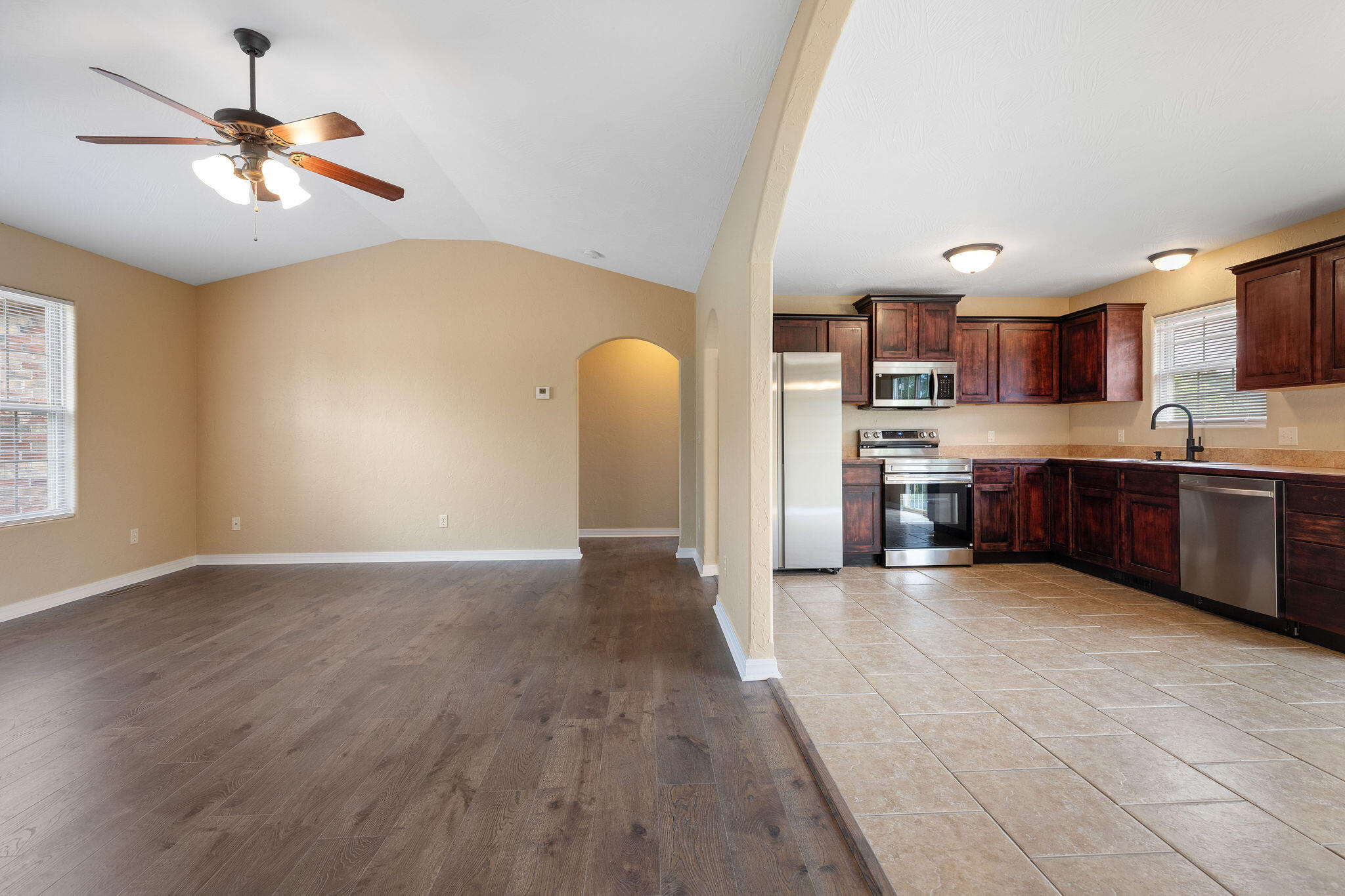 595 Amber Avenue Property Photo 9