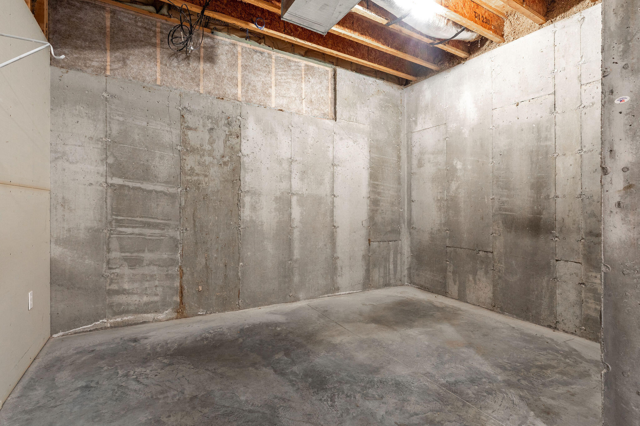 595 Amber Avenue Property Photo 24