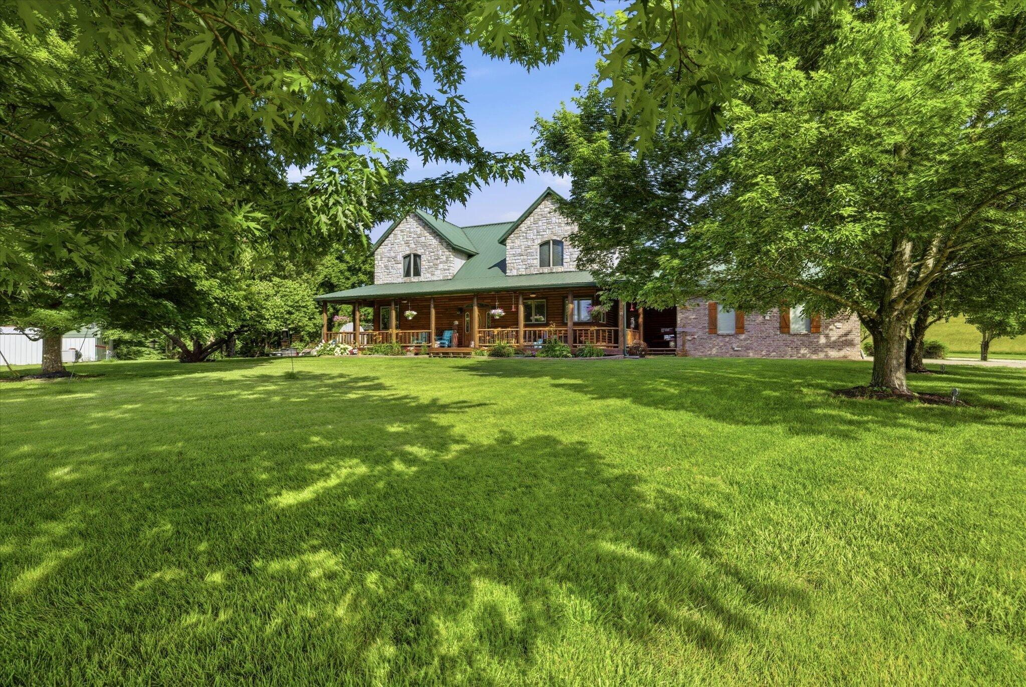 1545 Sandhill Lane Property Photo 1