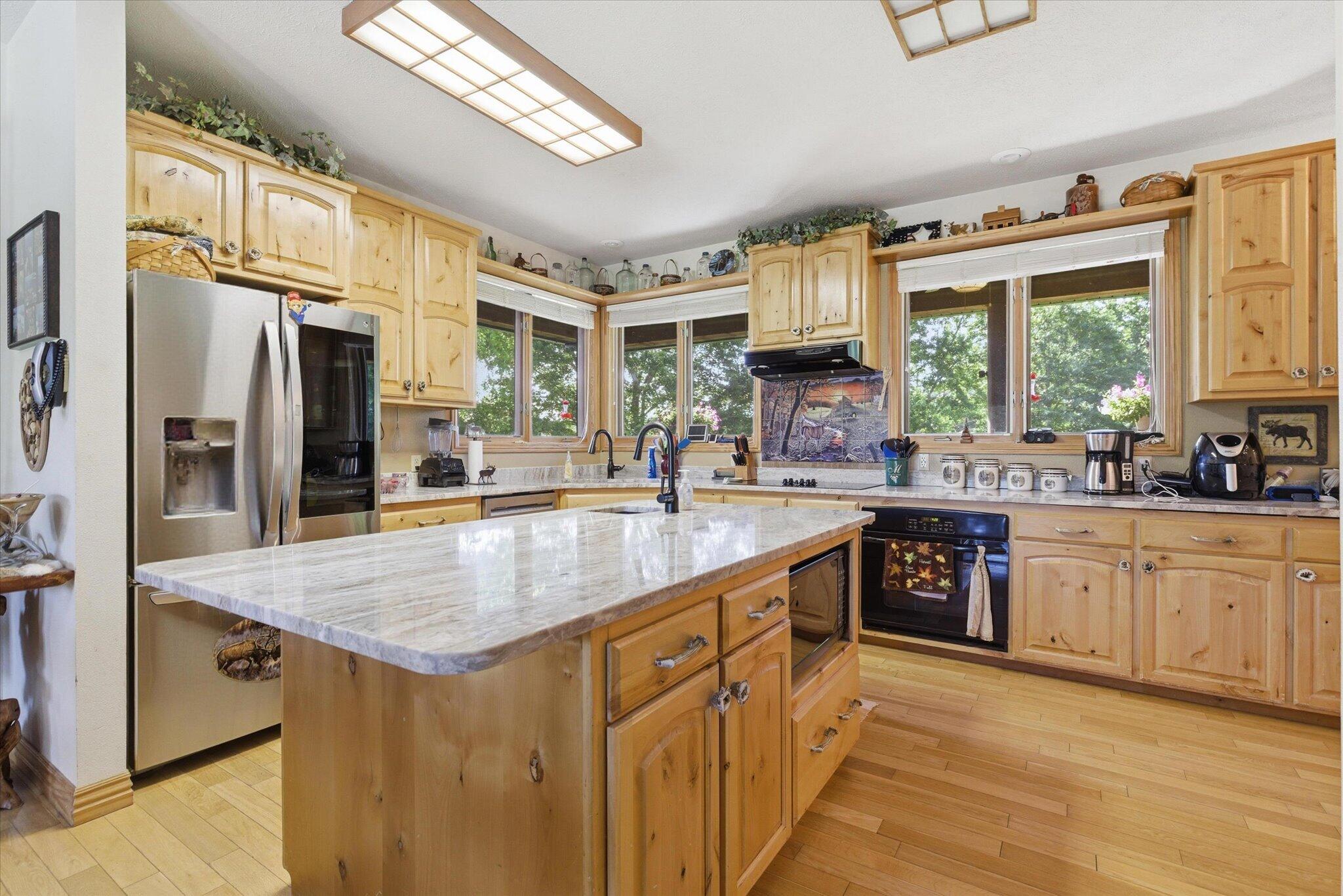 1545 Sandhill Lane Property Photo 10