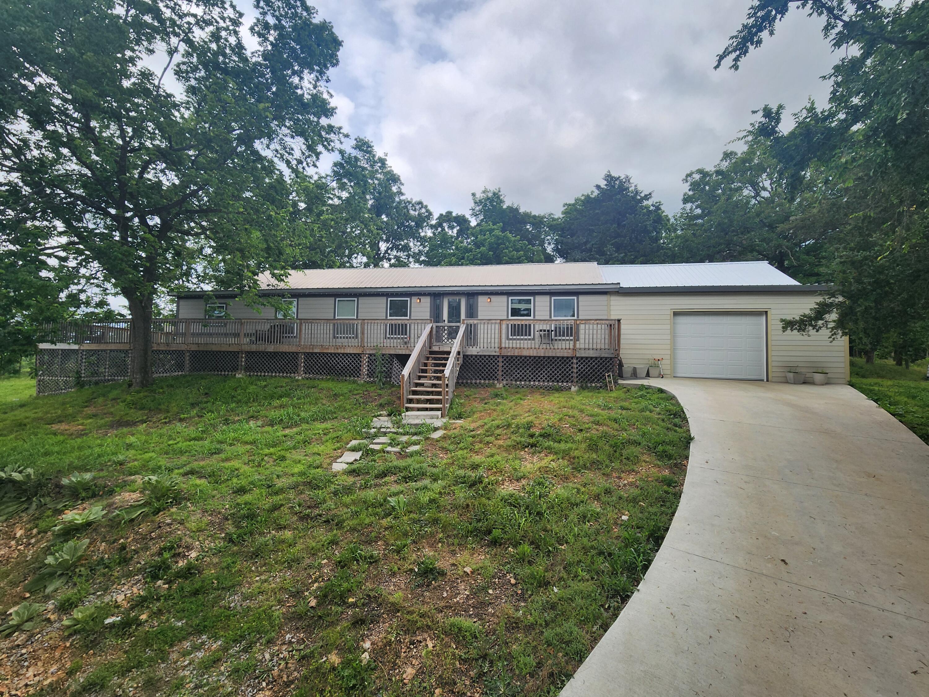 131 Shady Lane Property Photo 1