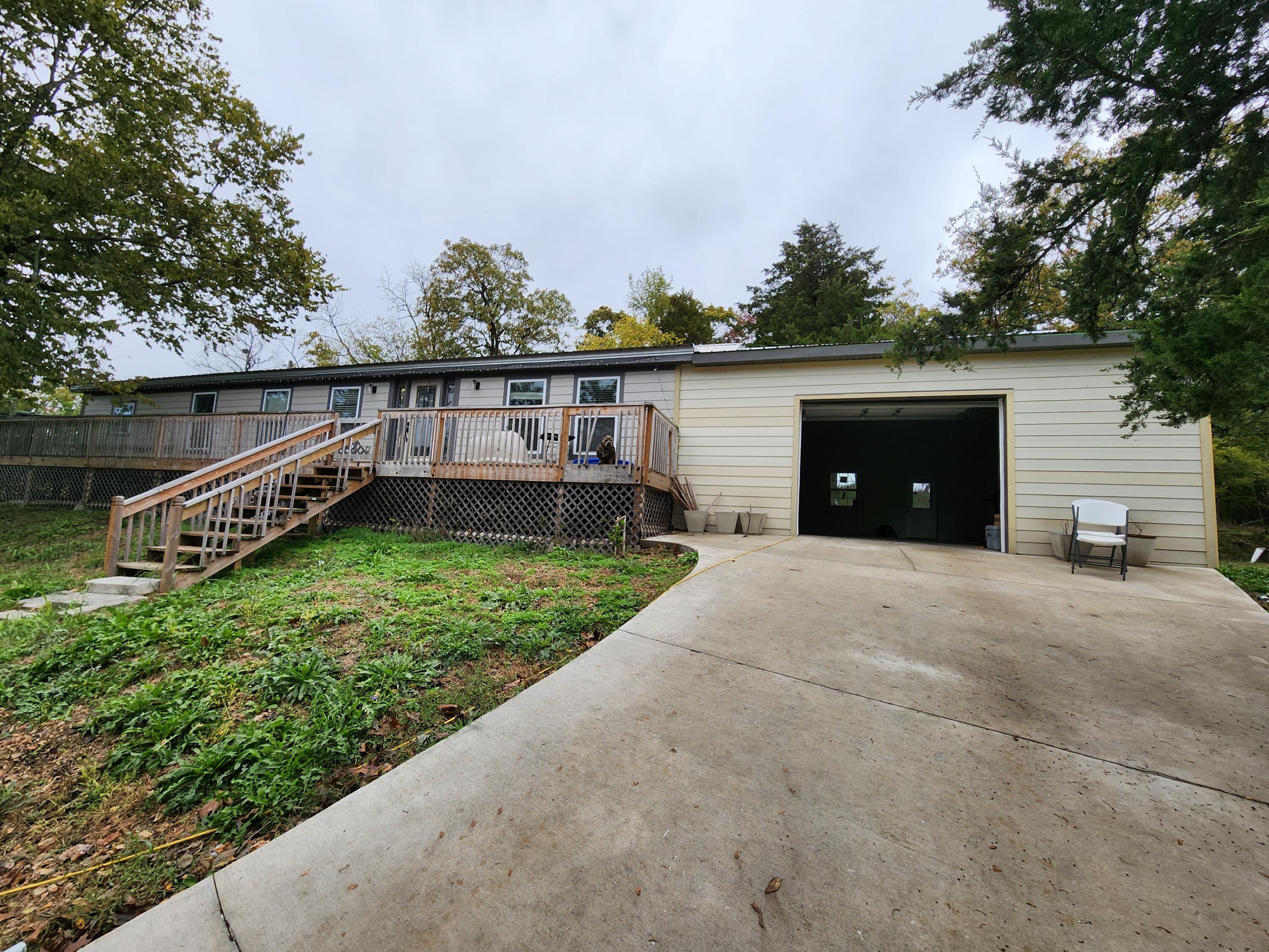 131 Shady Lane Property Photo 2