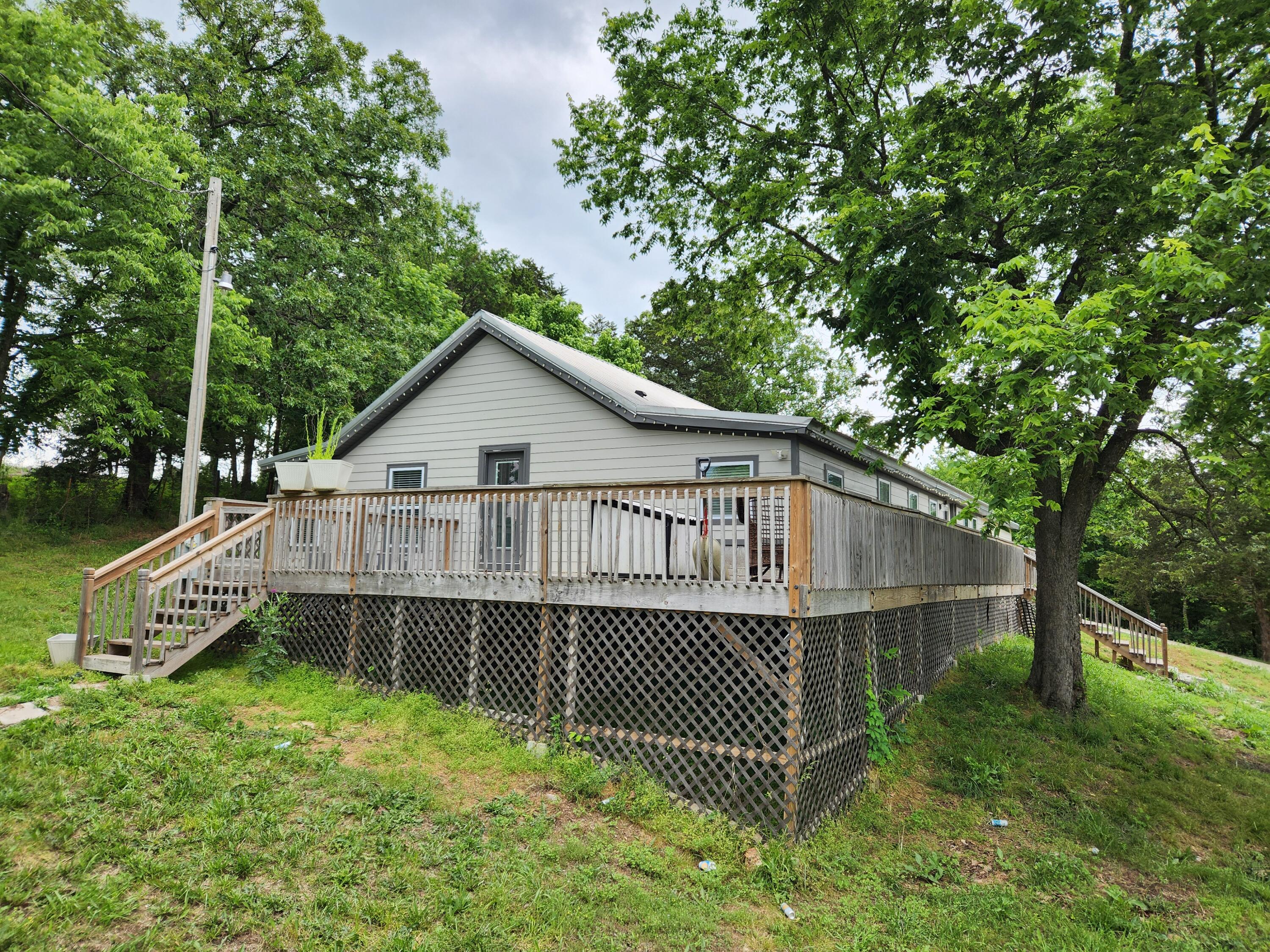 131 Shady Lane Property Photo 3