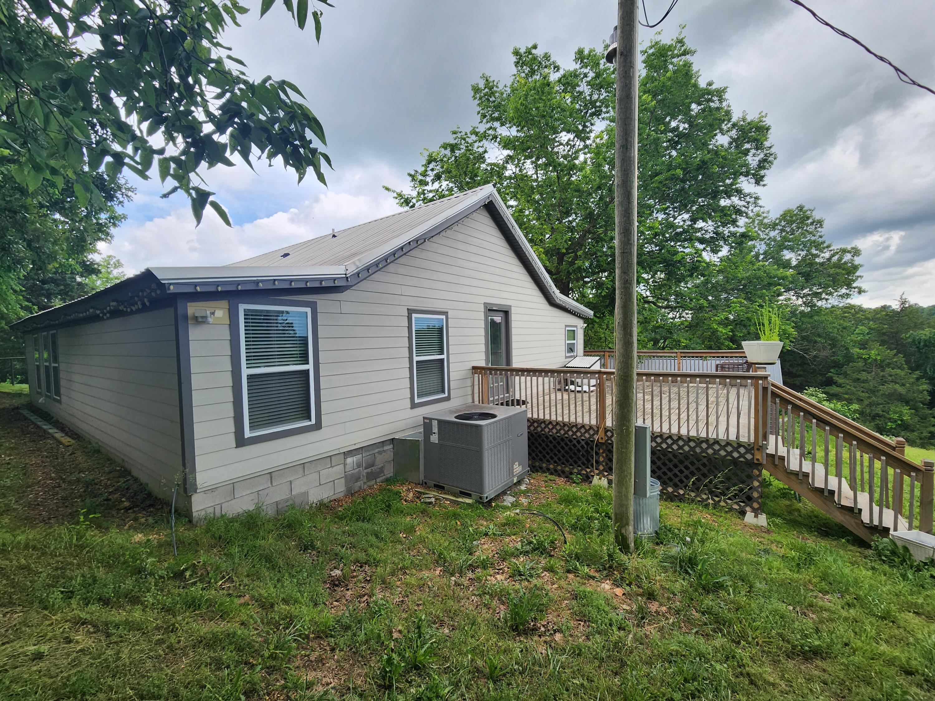 131 Shady Lane Property Photo 4