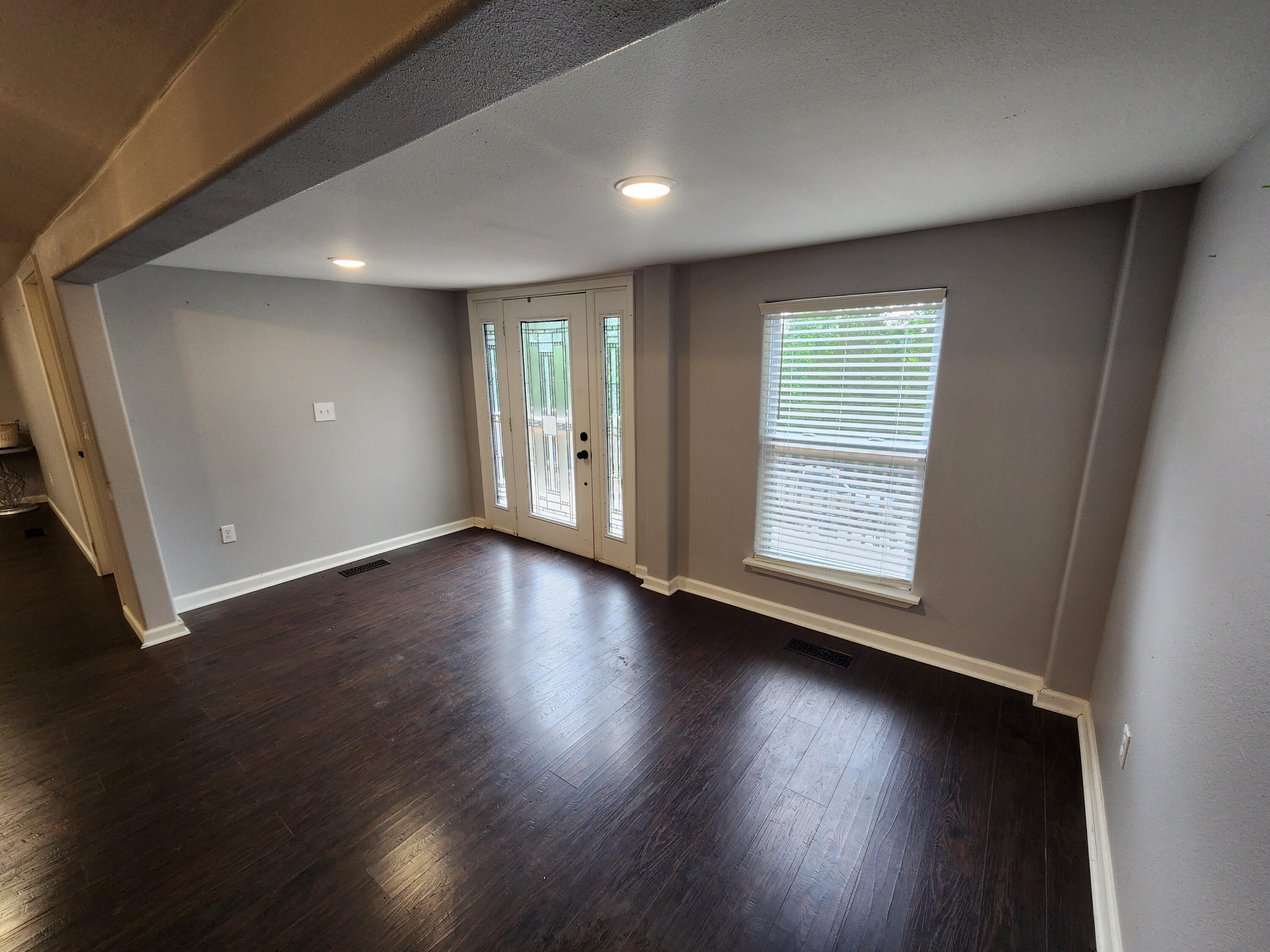 131 Shady Lane Property Photo 10