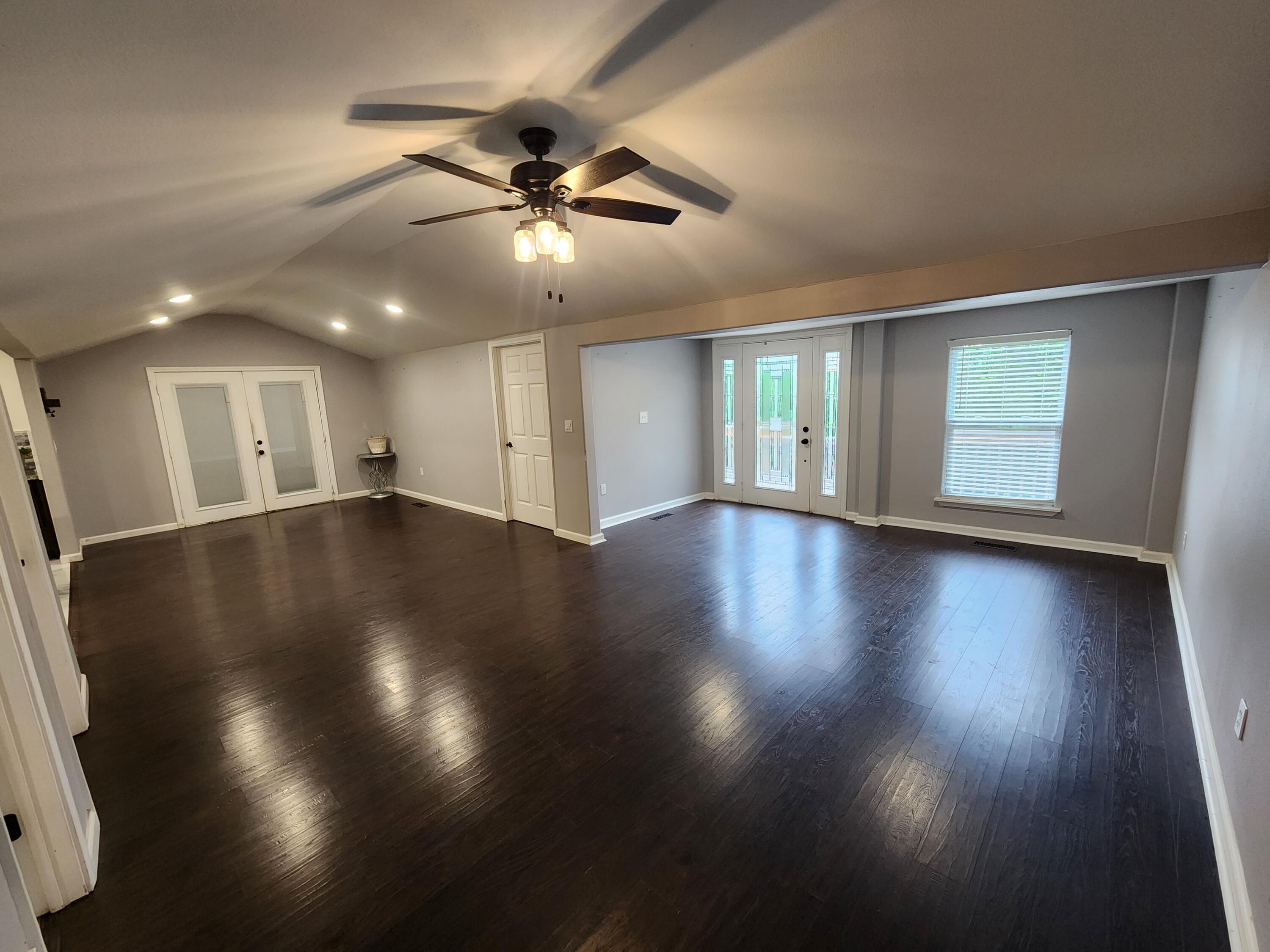 131 Shady Lane Property Photo 11