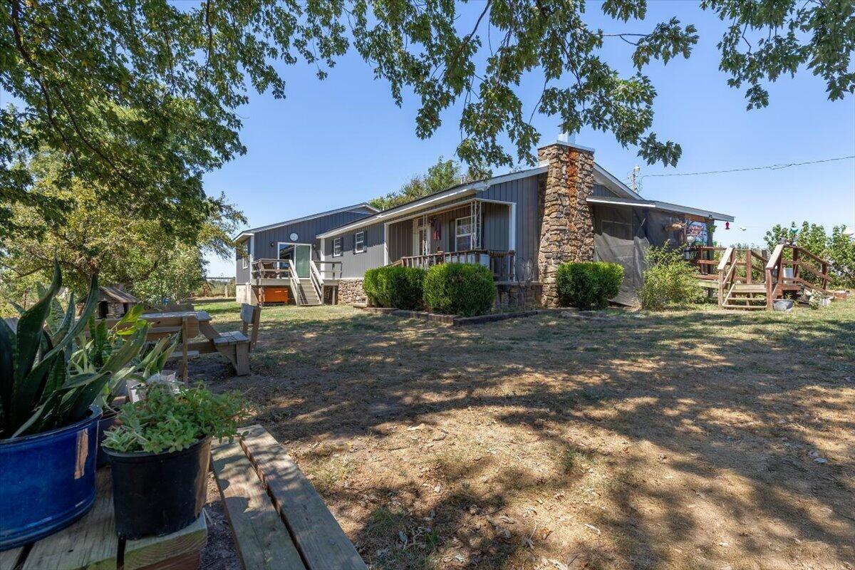 571 Cardin Road Property Photo 4