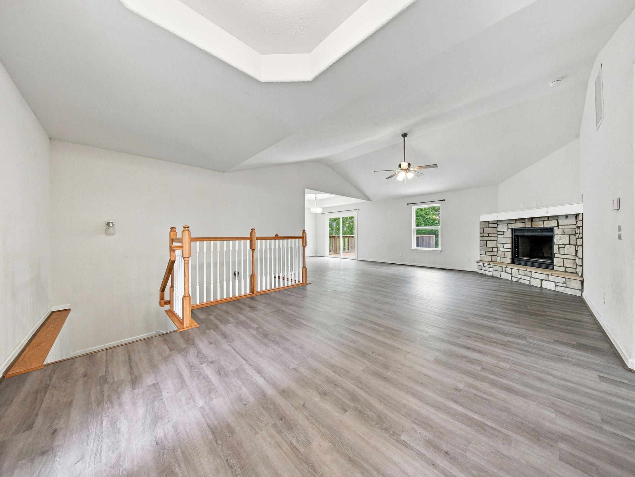 1295 Morningside Falls Boulevard Property Photo 7