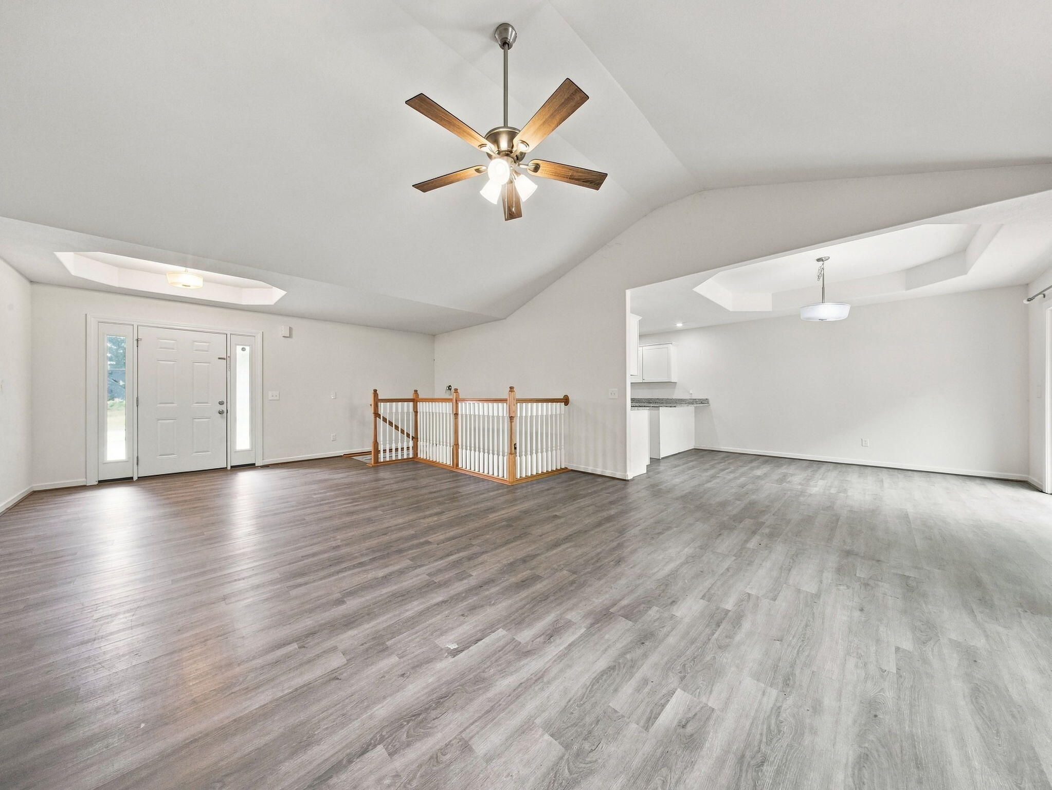 1295 Morningside Falls Boulevard Property Photo 8