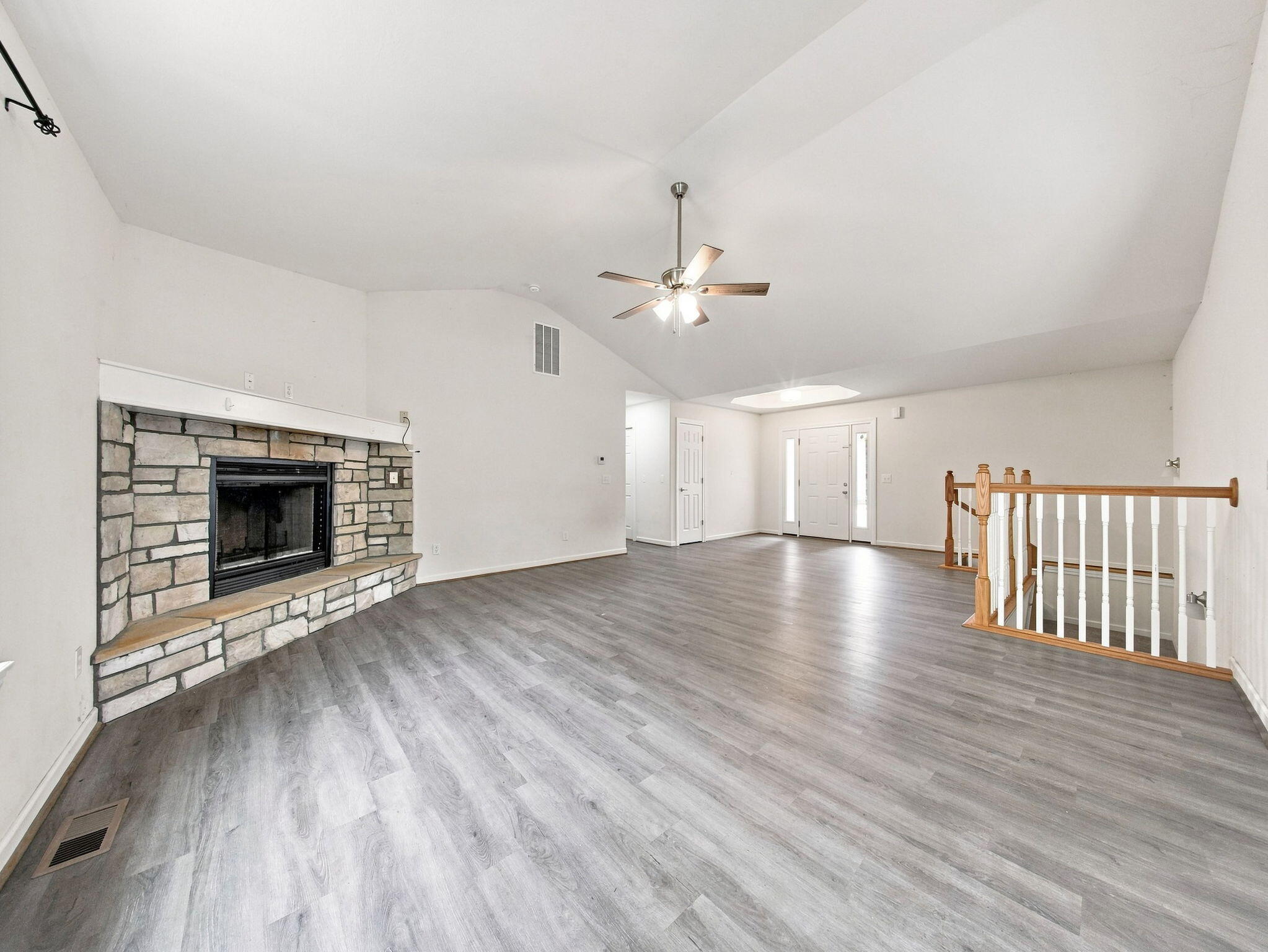 1295 Morningside Falls Boulevard Property Photo 9