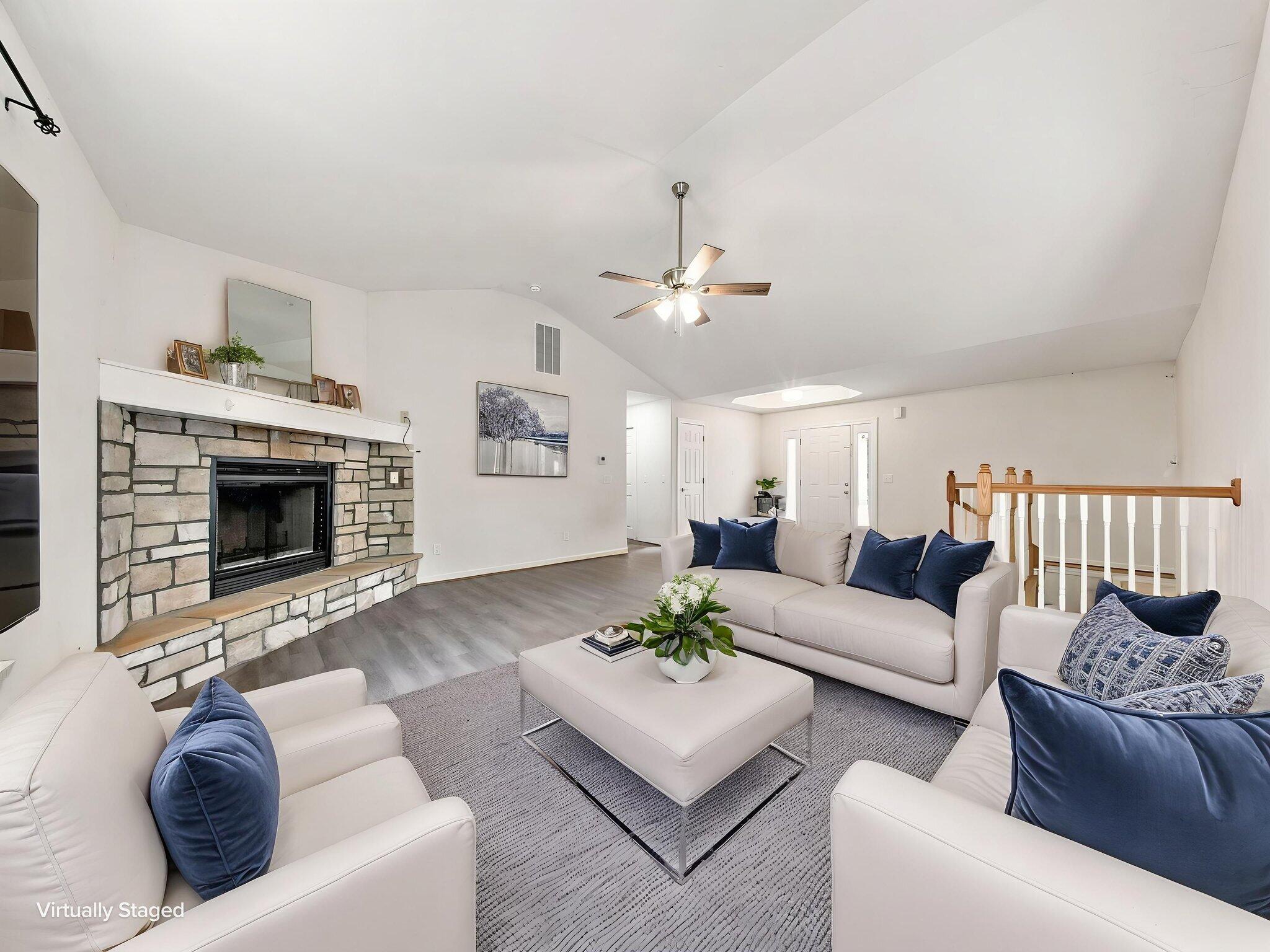 1295 Morningside Falls Boulevard Property Photo 10