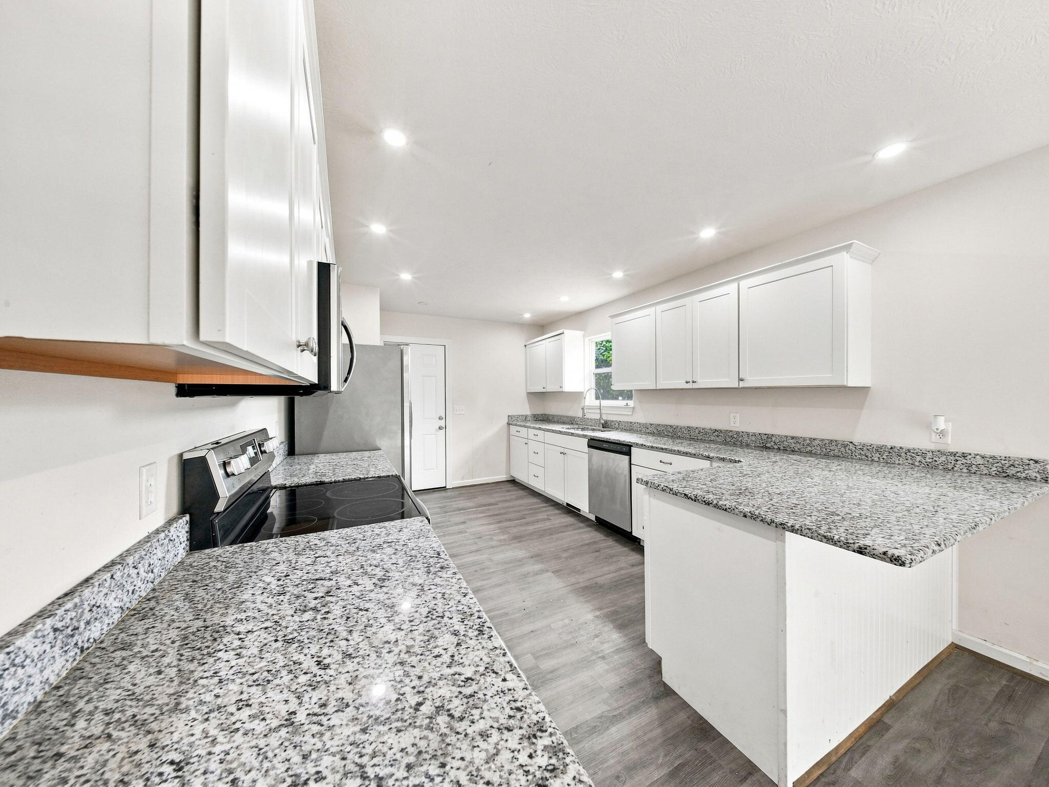 1295 Morningside Falls Boulevard Property Photo 11