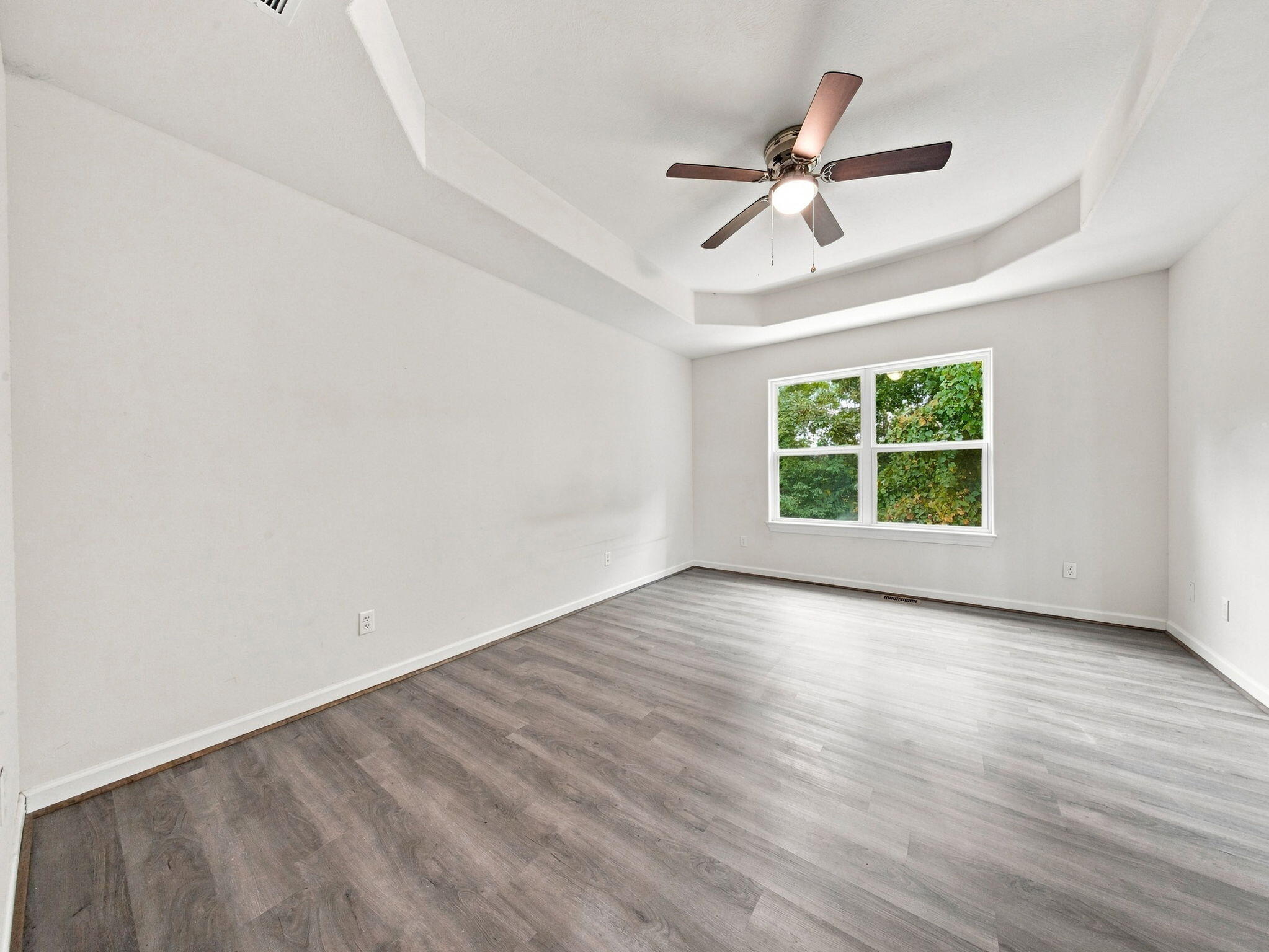 1295 Morningside Falls Boulevard Property Photo 16