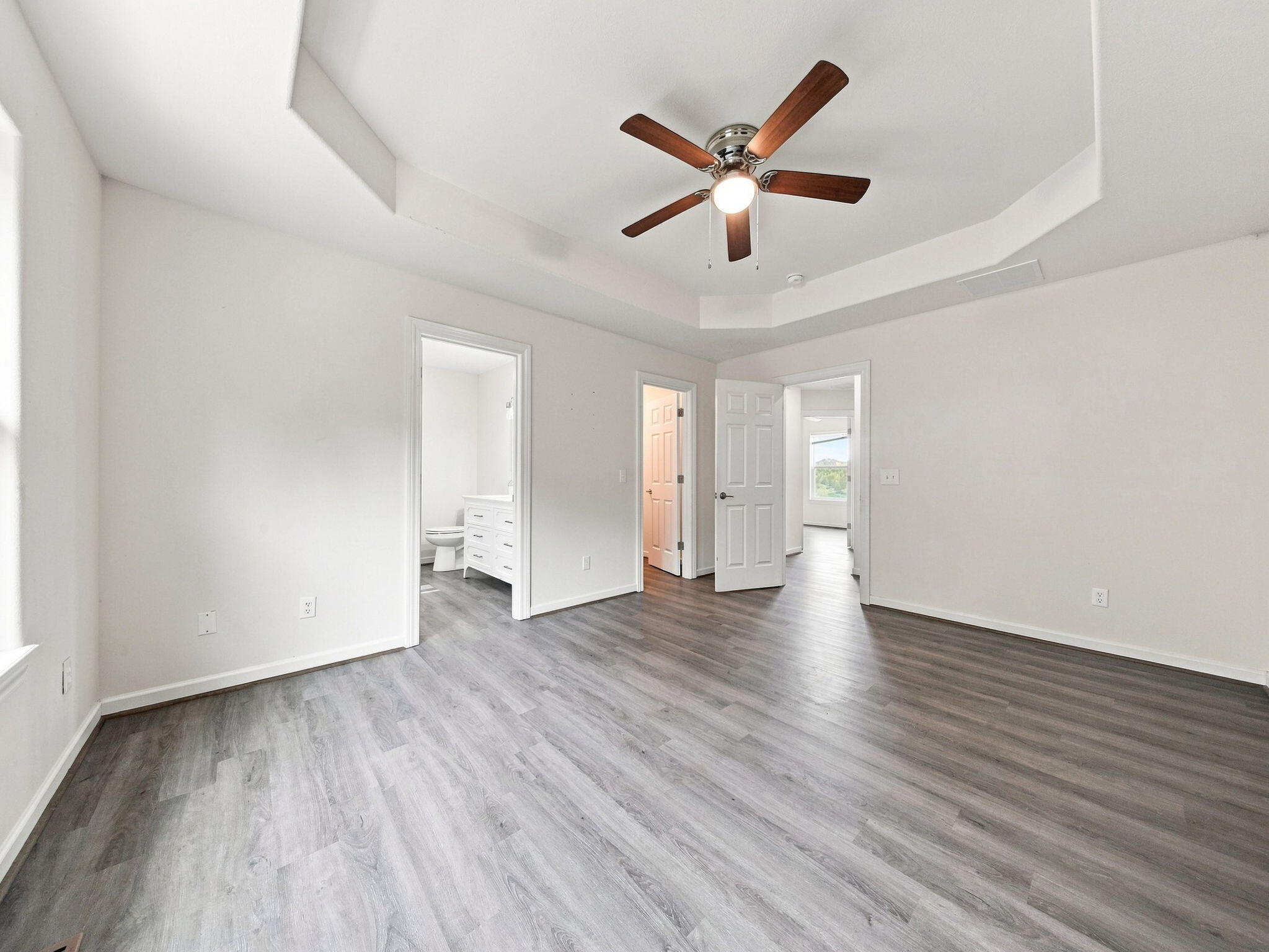 1295 Morningside Falls Boulevard Property Photo 18