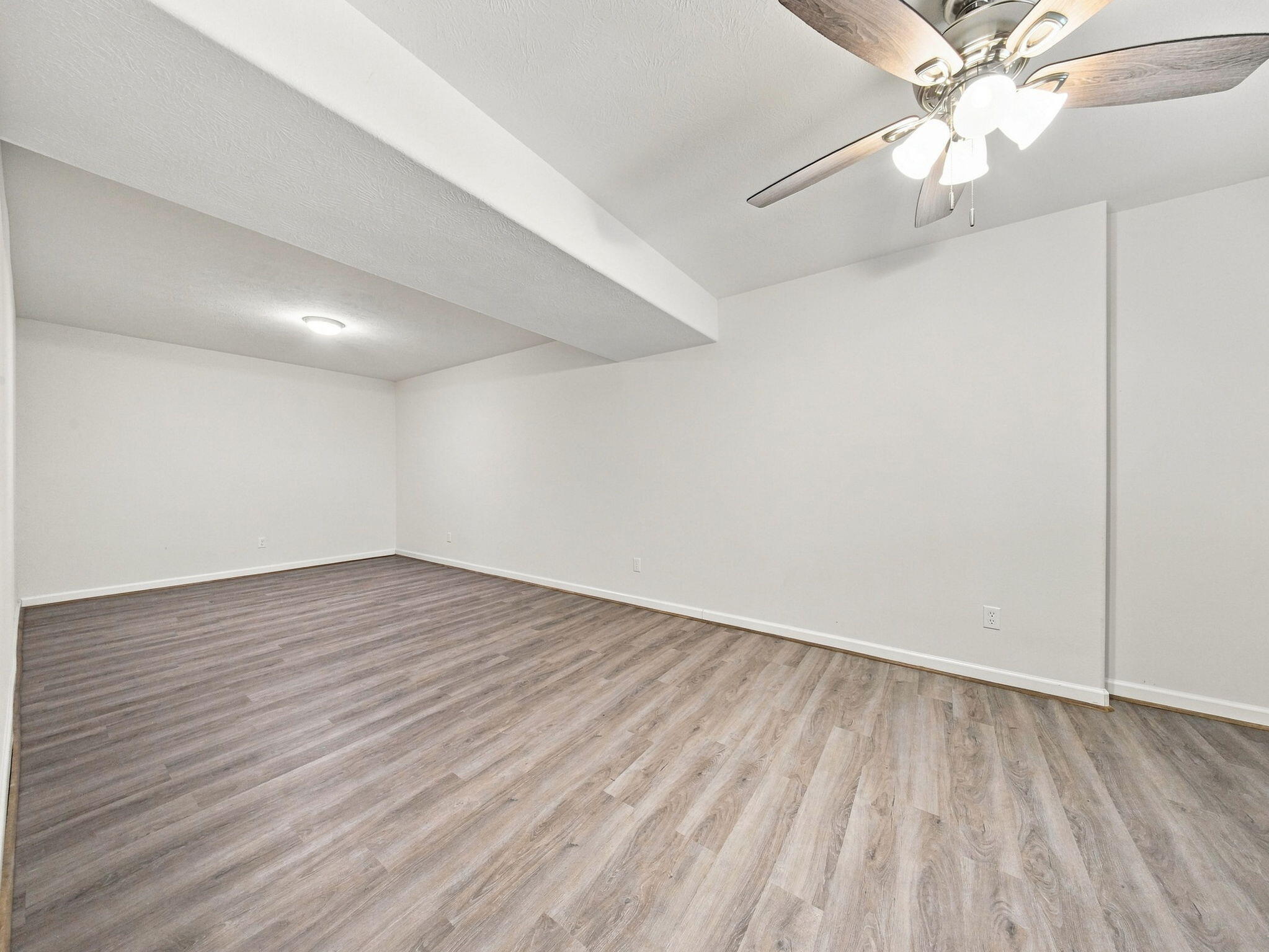 1295 Morningside Falls Boulevard Property Photo 35