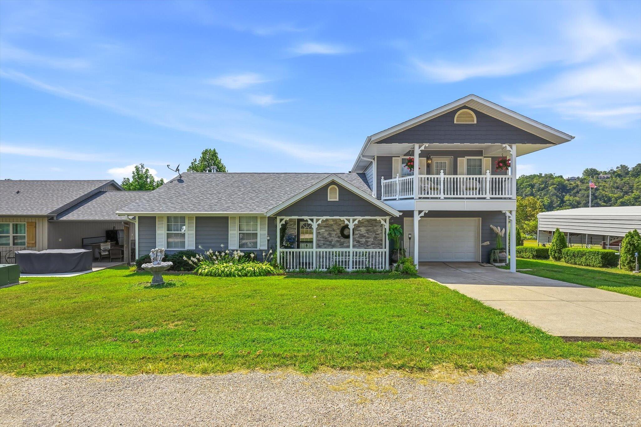 3312 Long Bend Road Property Photo 1