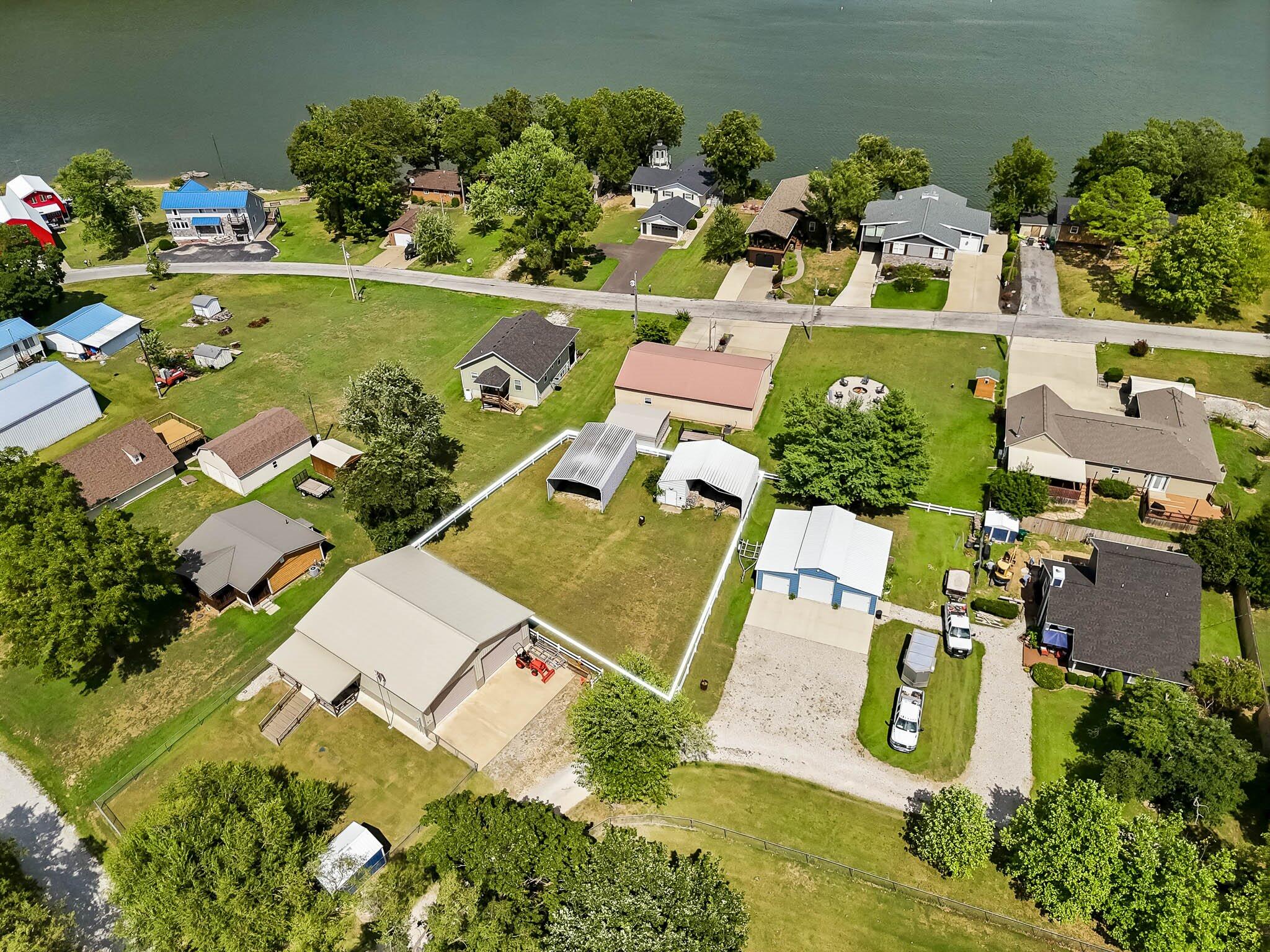 3312 Long Bend Road Property Photo 8