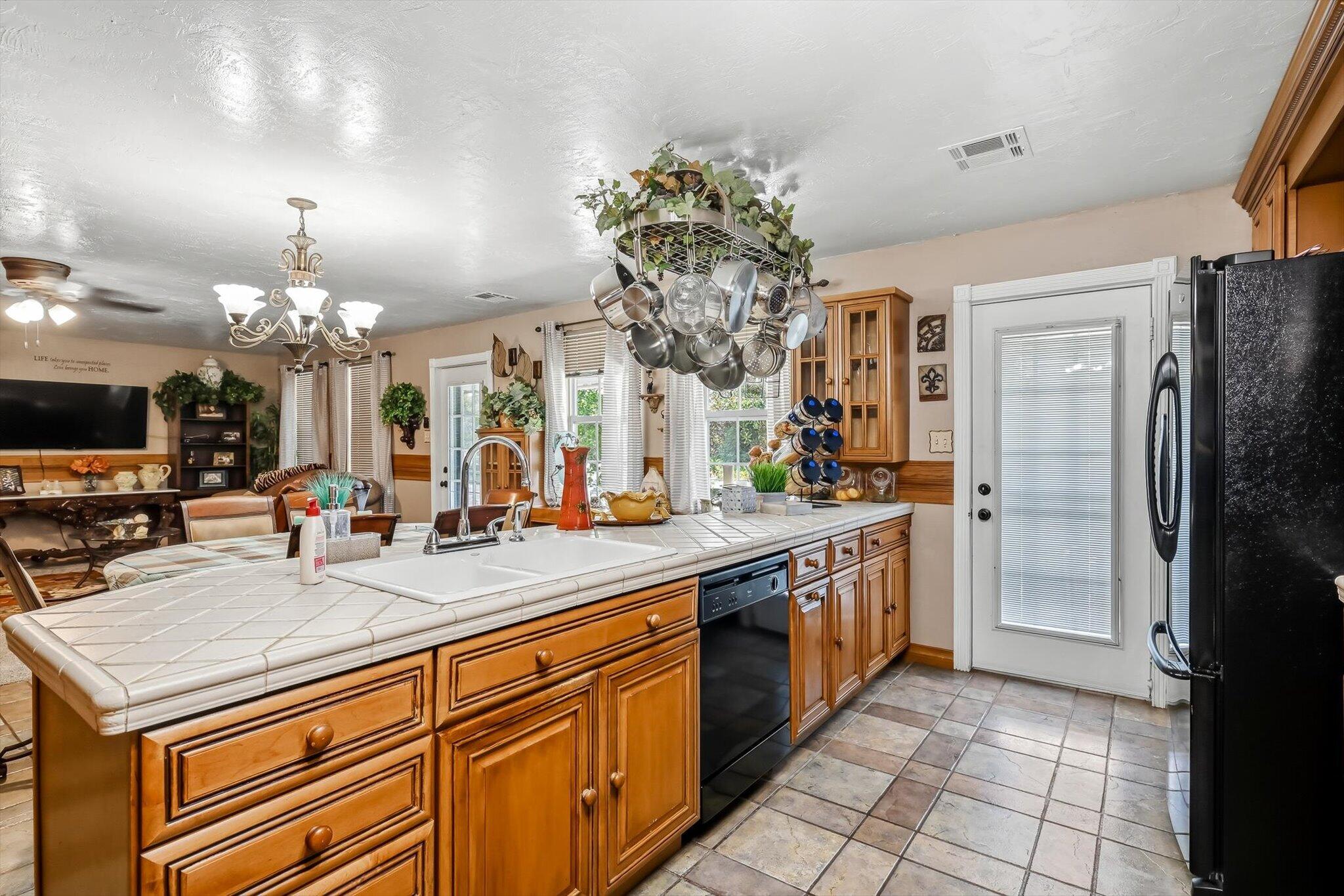 3312 Long Bend Road Property Photo 14
