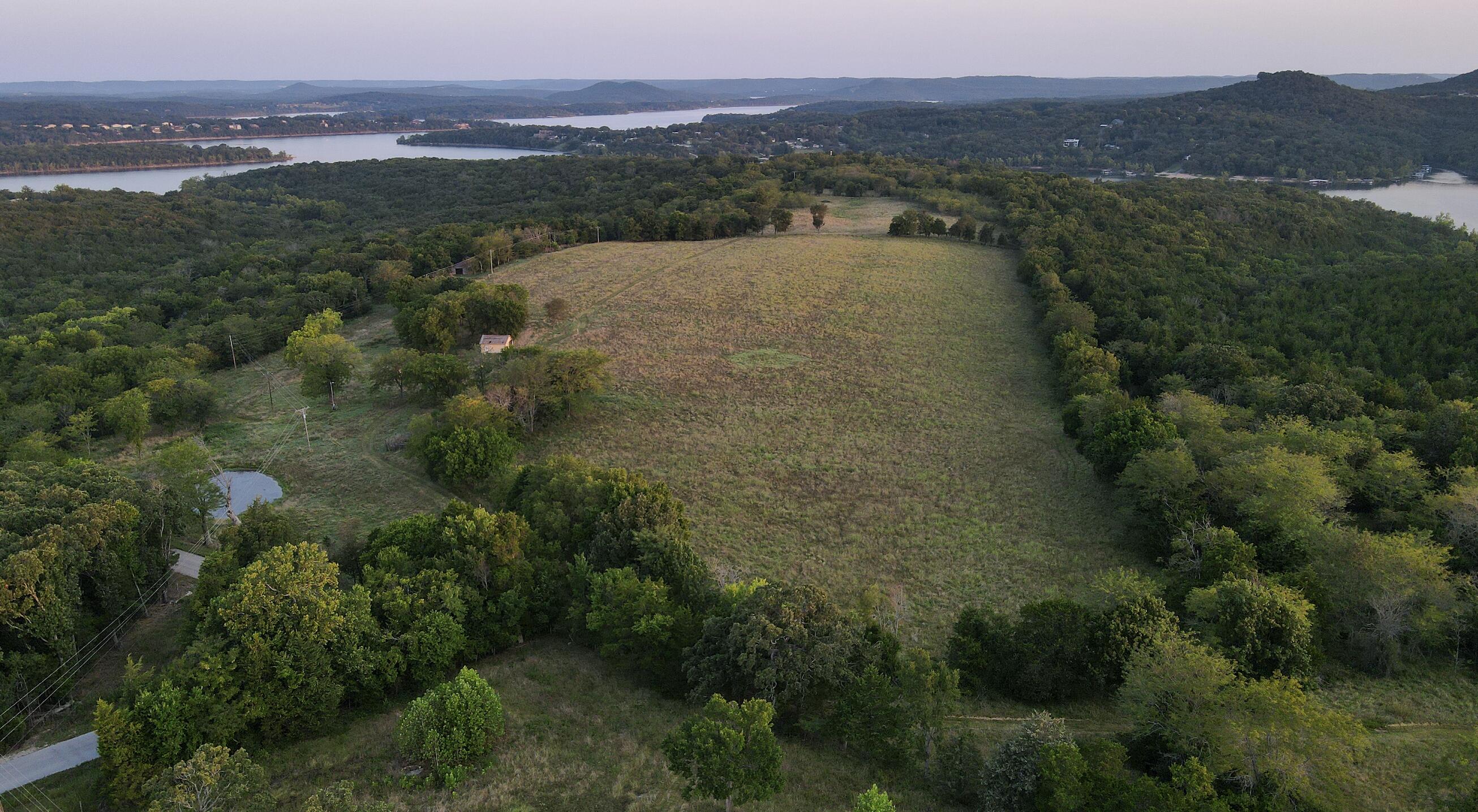 1092 Quiet Acres Road Property Photo 1
