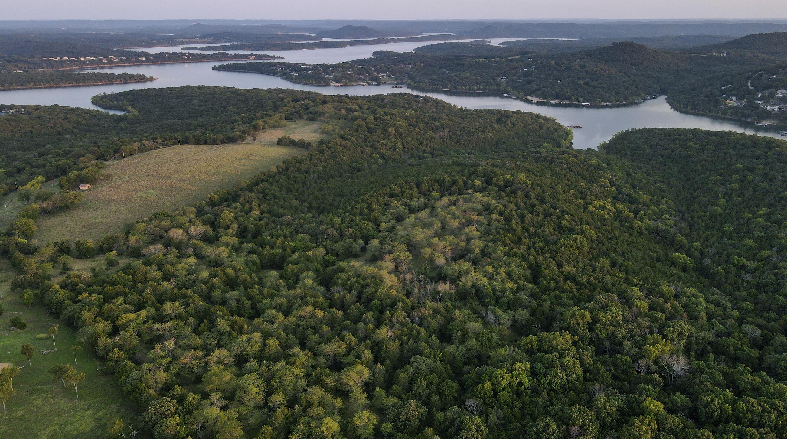 1092 Quiet Acres Road Property Photo 1