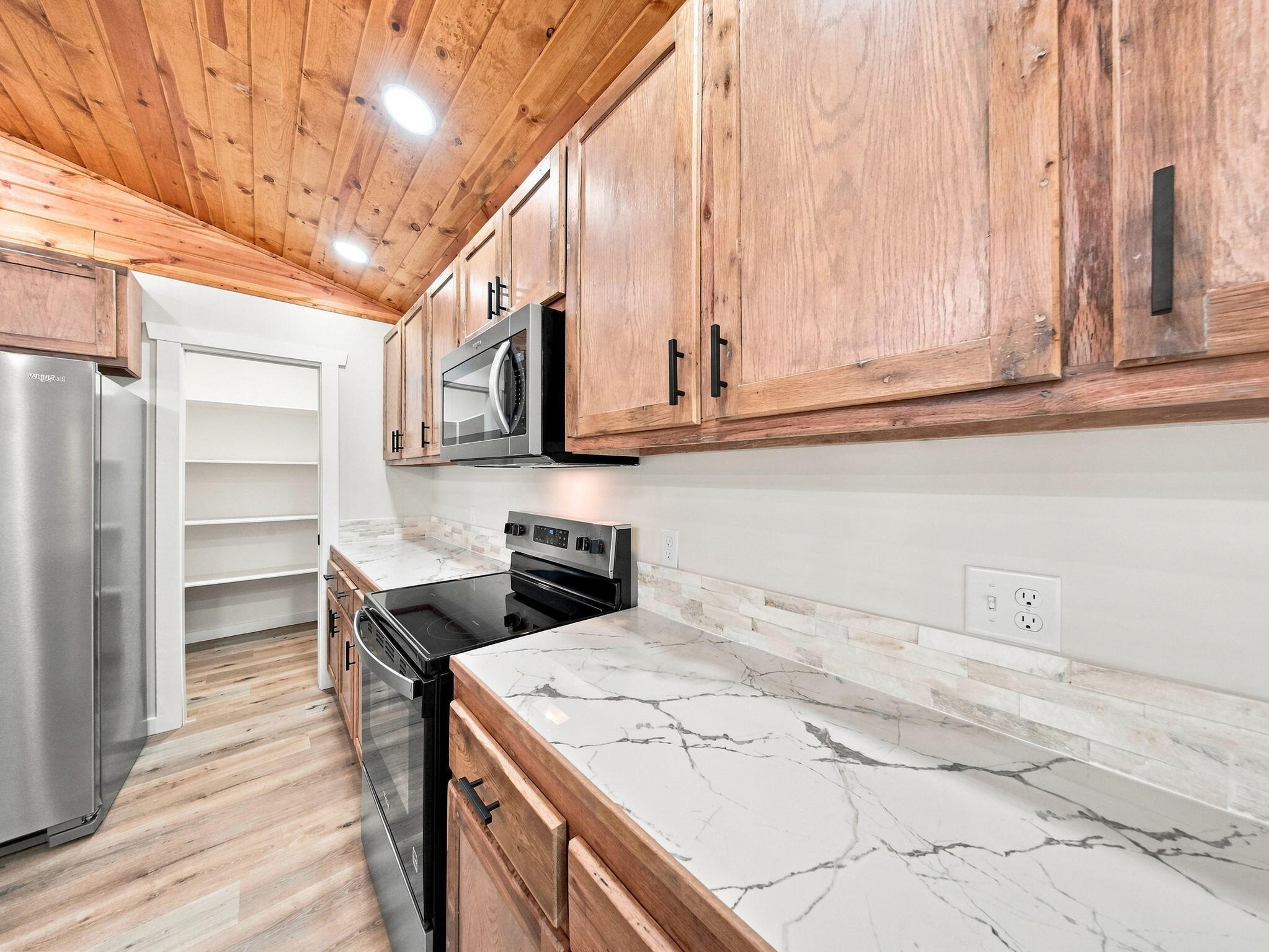 964 Joann Street Property Photo 19