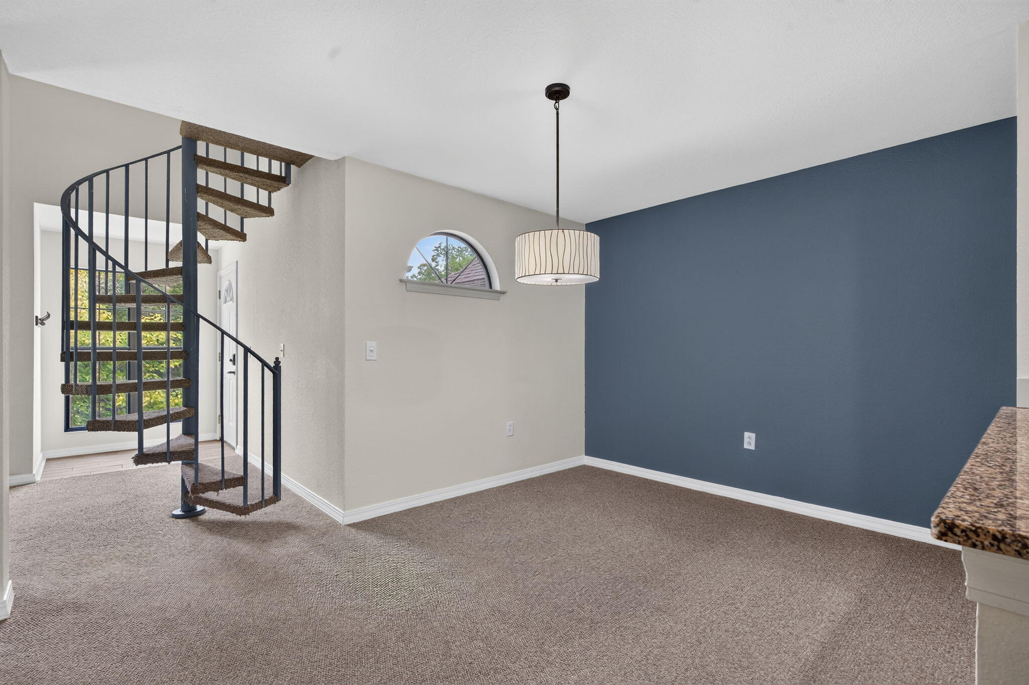 7811 Cozy Cove Road 2-11 Property Photo 6