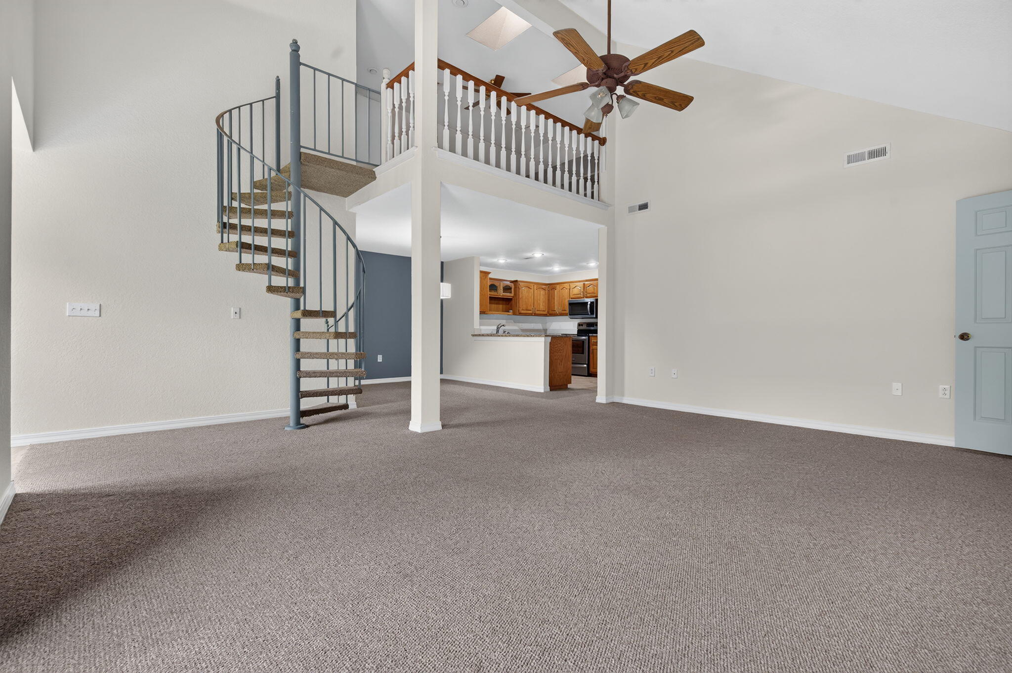 7811 Cozy Cove Road 2-11 Property Photo 3