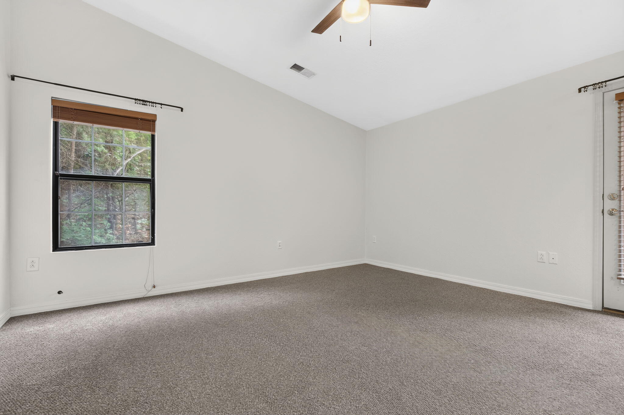 7811 Cozy Cove Road 2-11 Property Photo 12