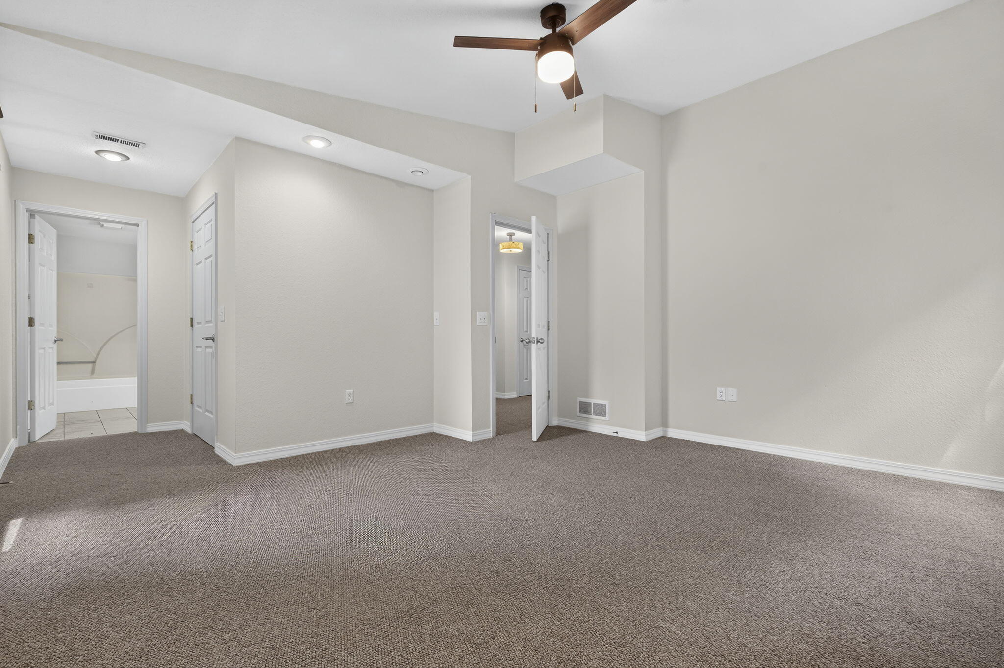 7811 Cozy Cove Road 2-11 Property Photo 14