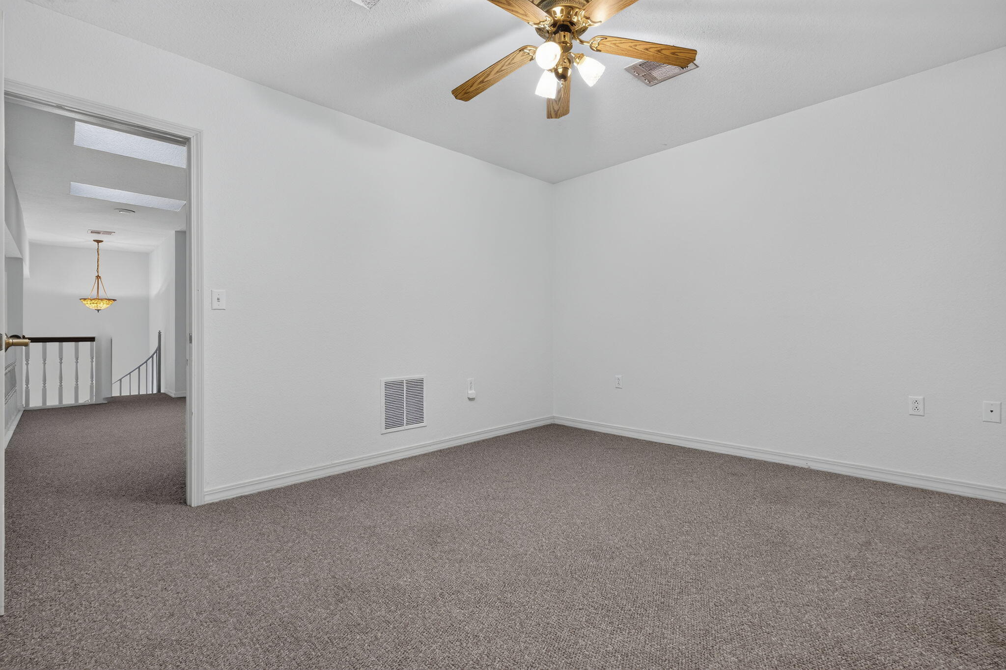 7811 Cozy Cove Road 2-11 Property Photo 18