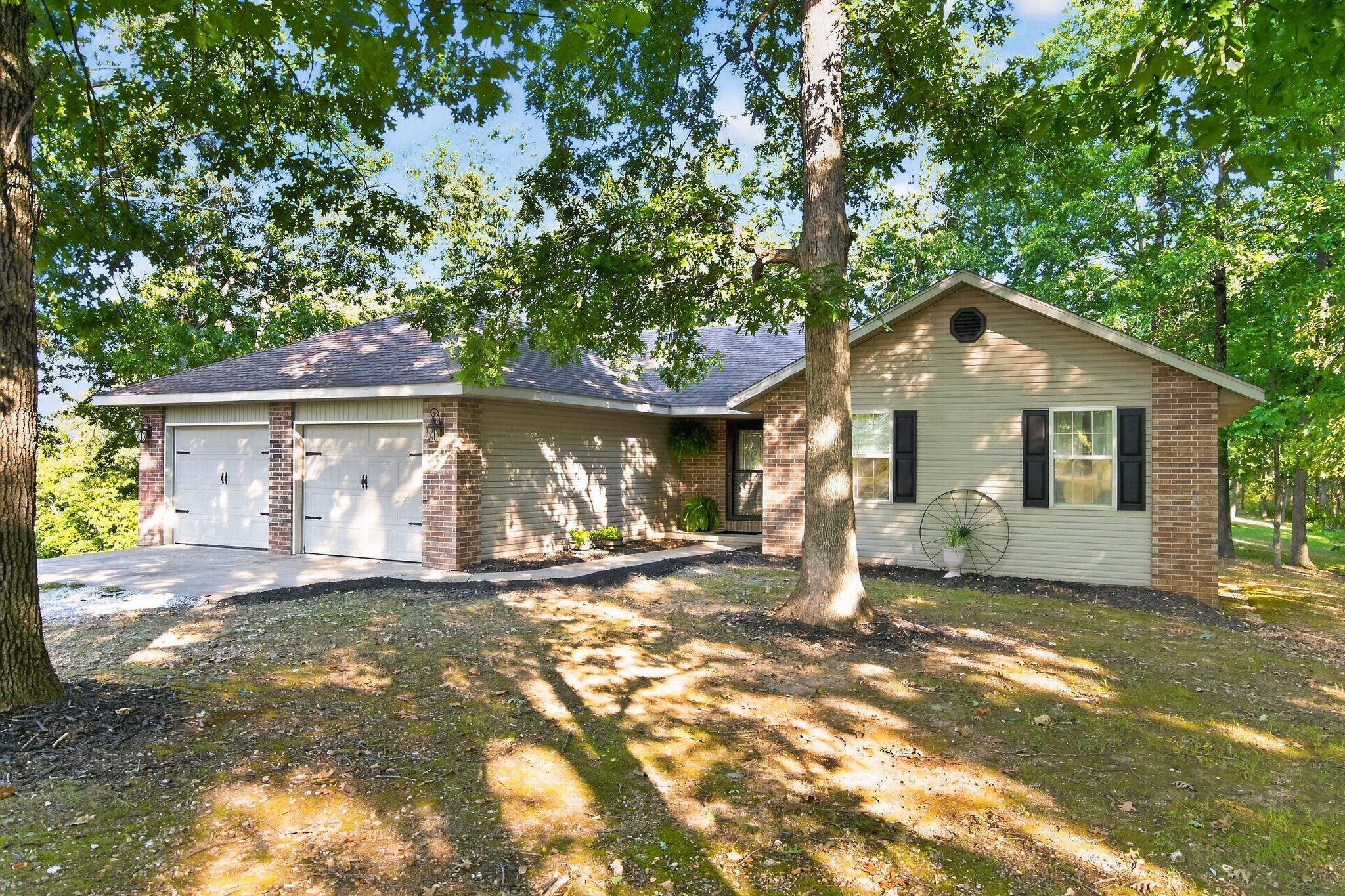 1329 South State Highway Uu Property Photo 1