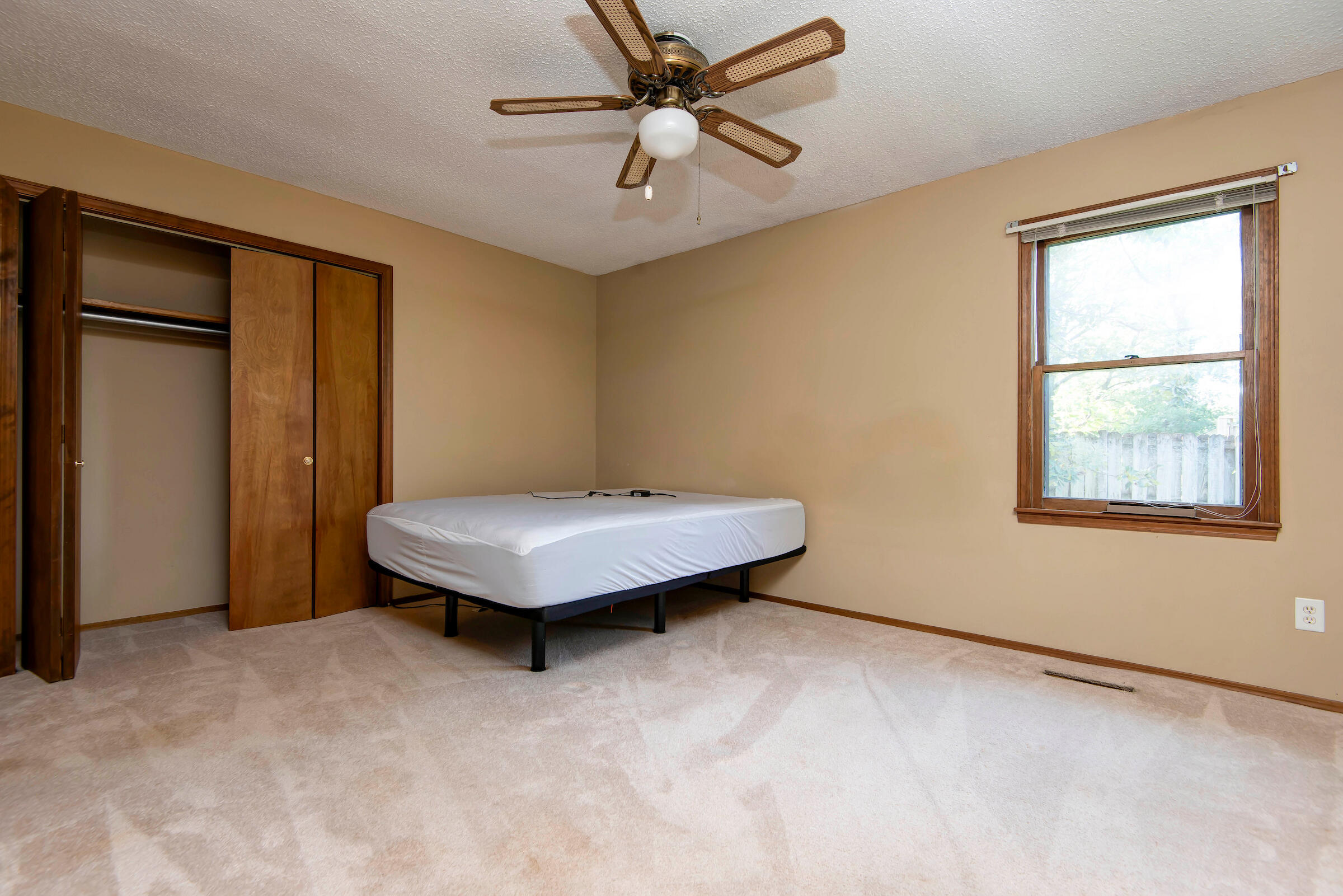 2644 North Marion Avenue Property Photo 13